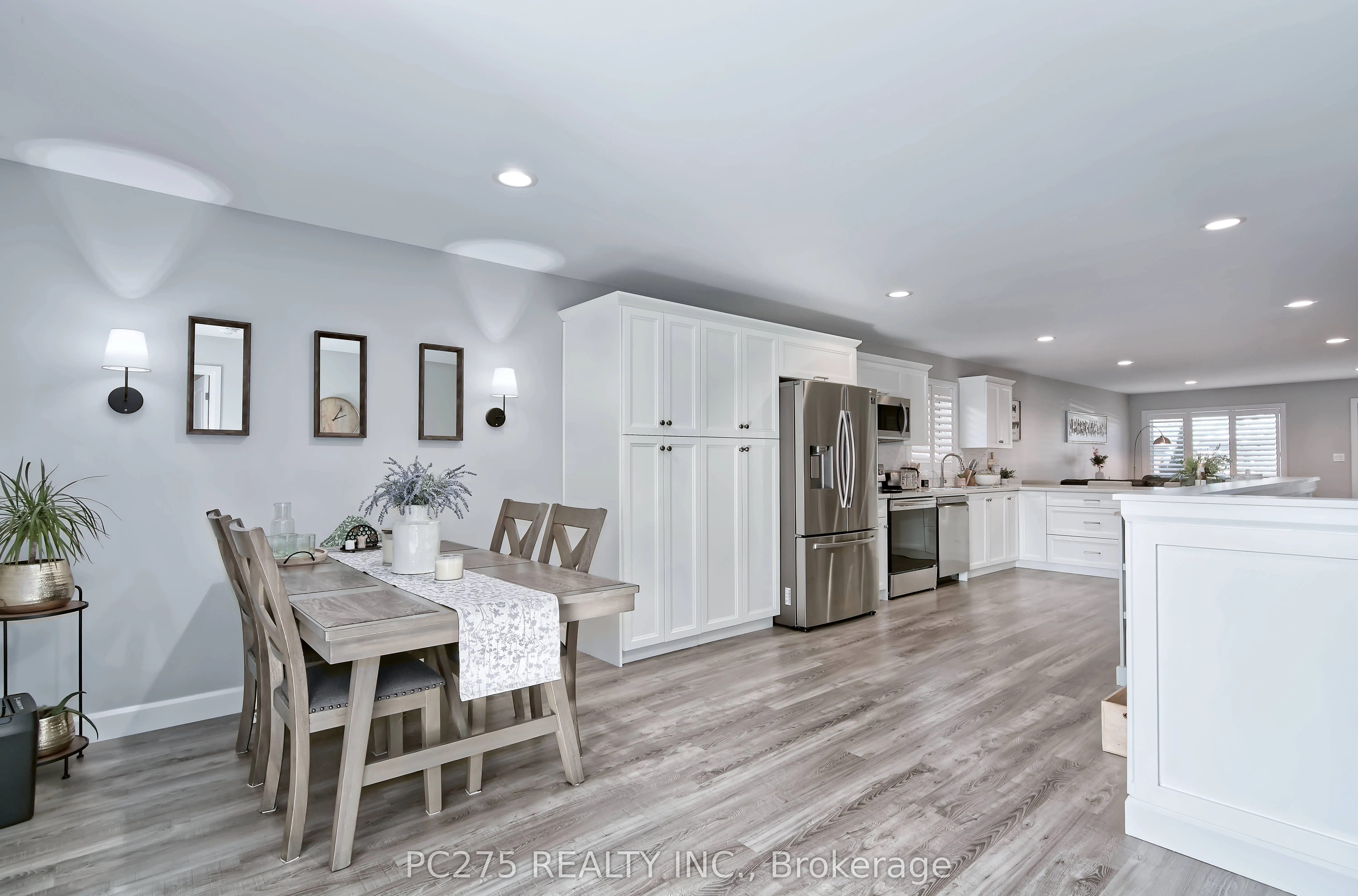 133 Moonstone Crescent