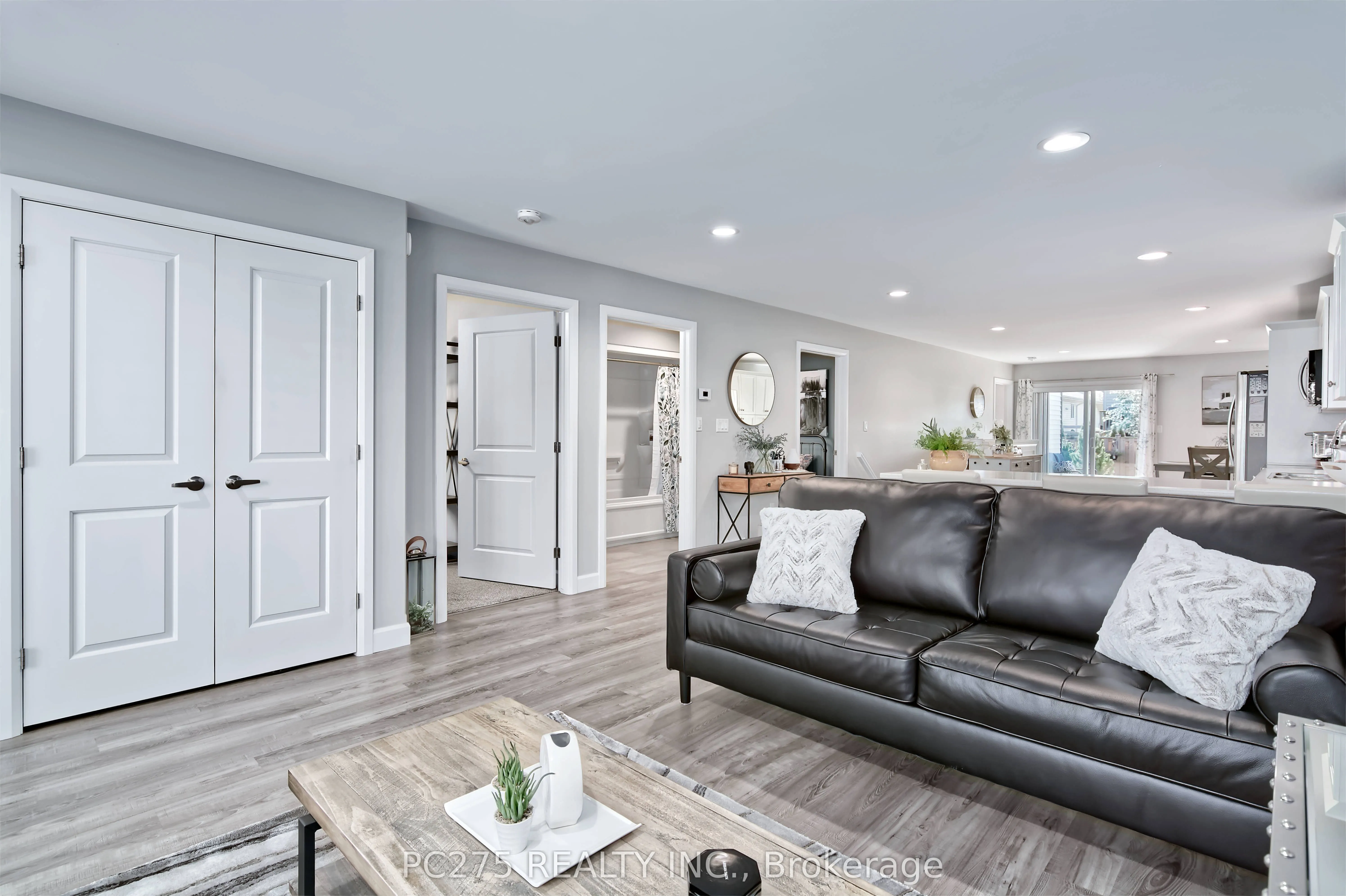133 Moonstone Crescent