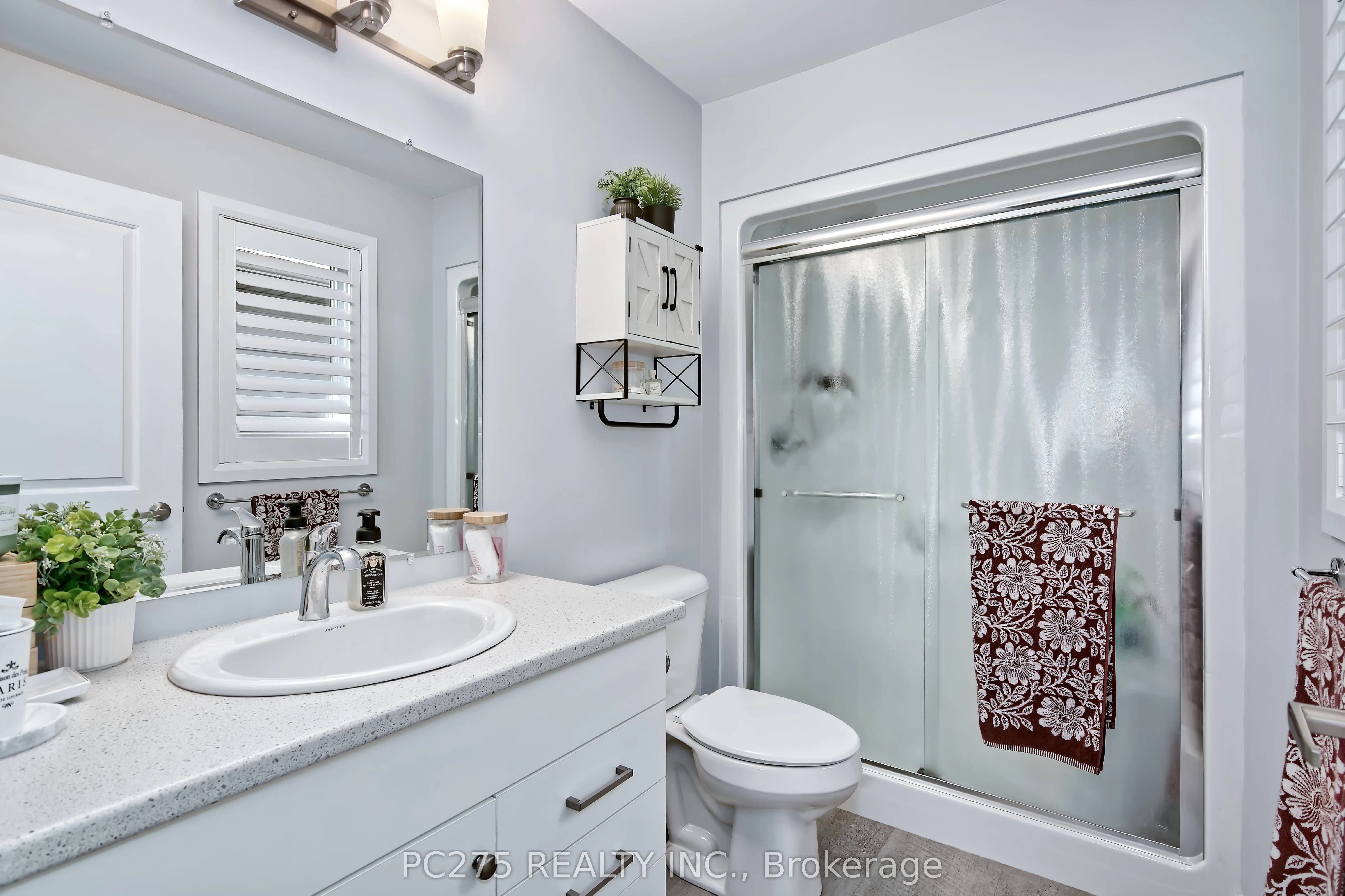 133 Moonstone Crescent