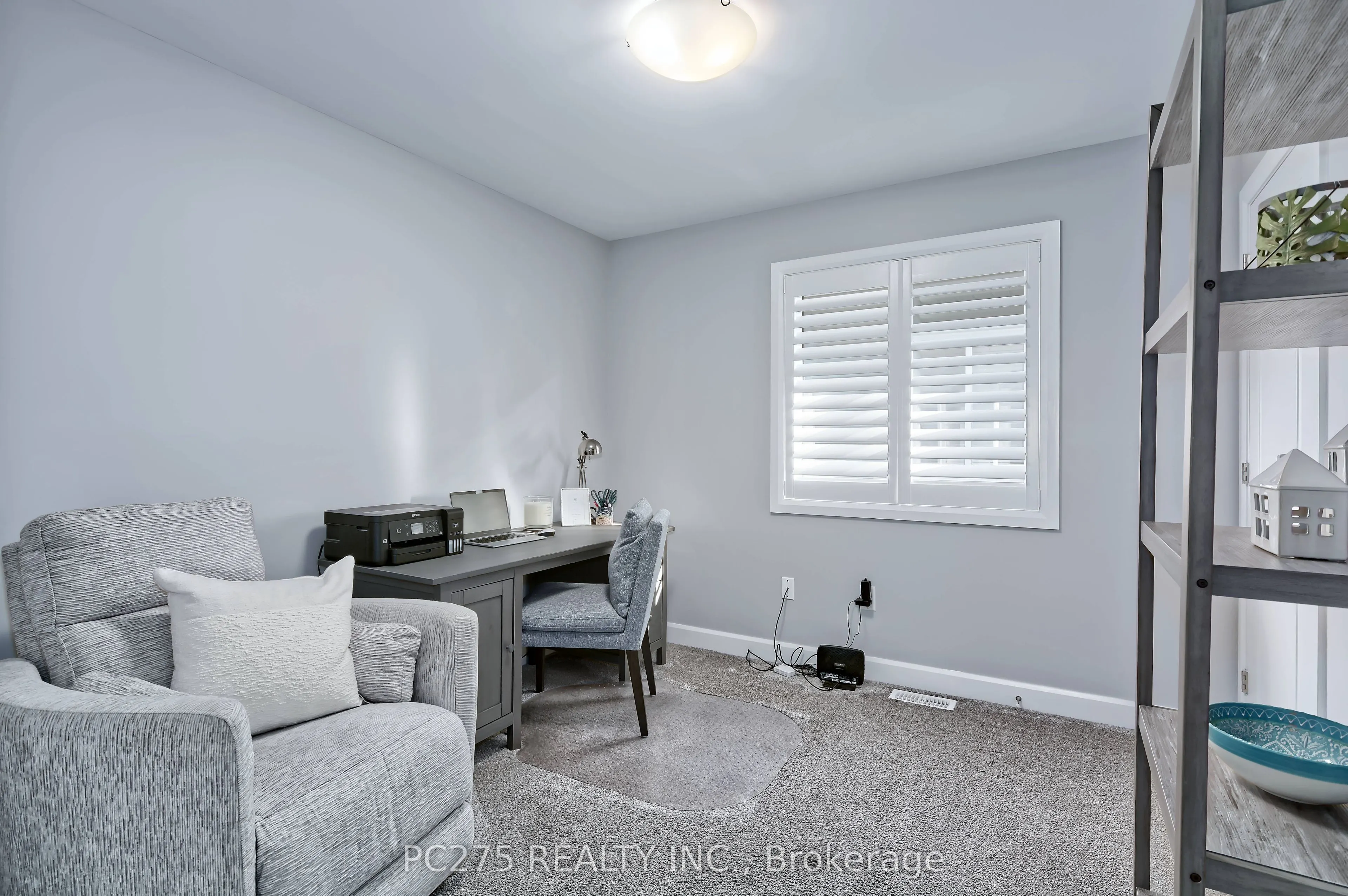 133 Moonstone Crescent
