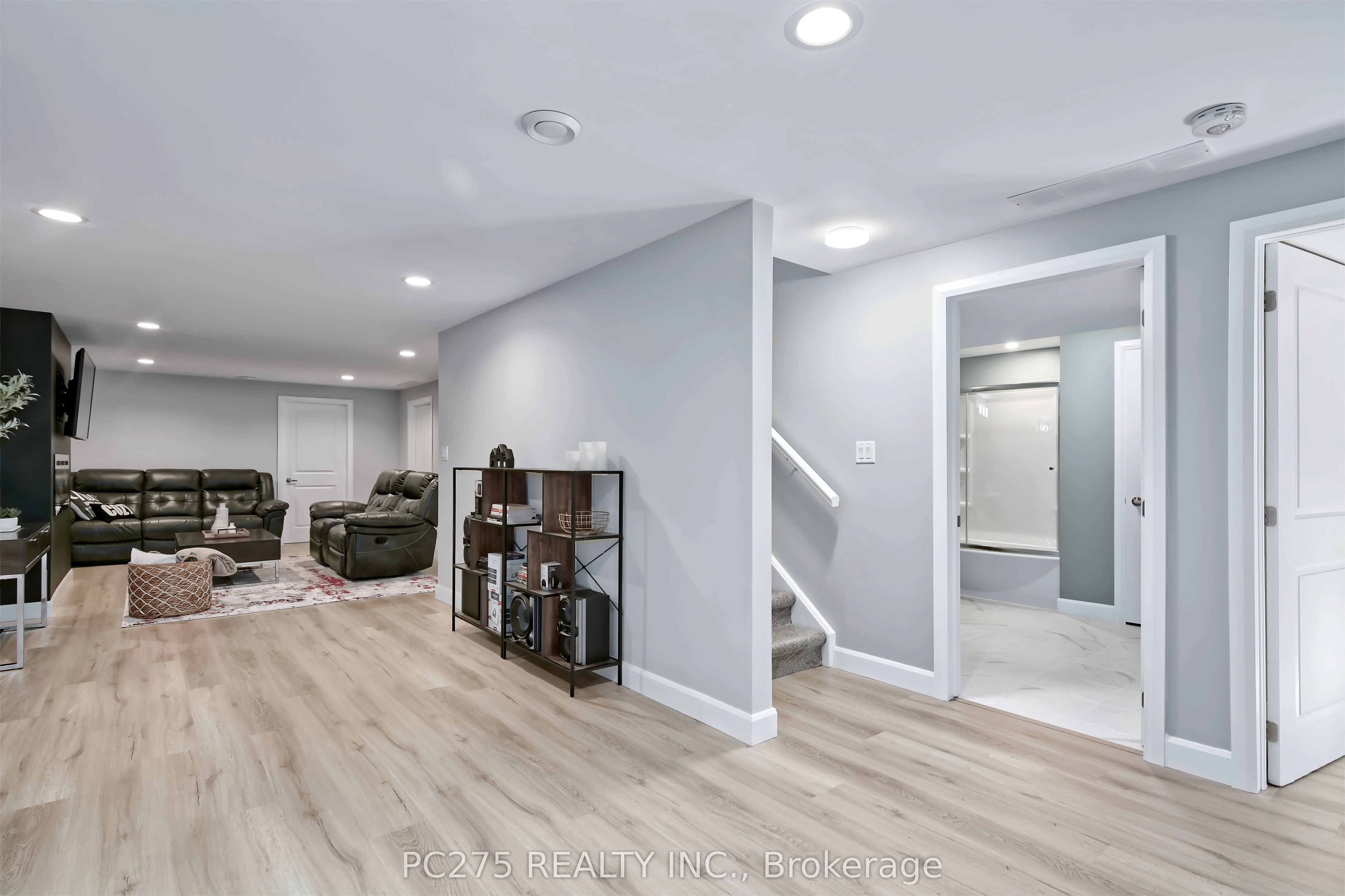 133 Moonstone Crescent