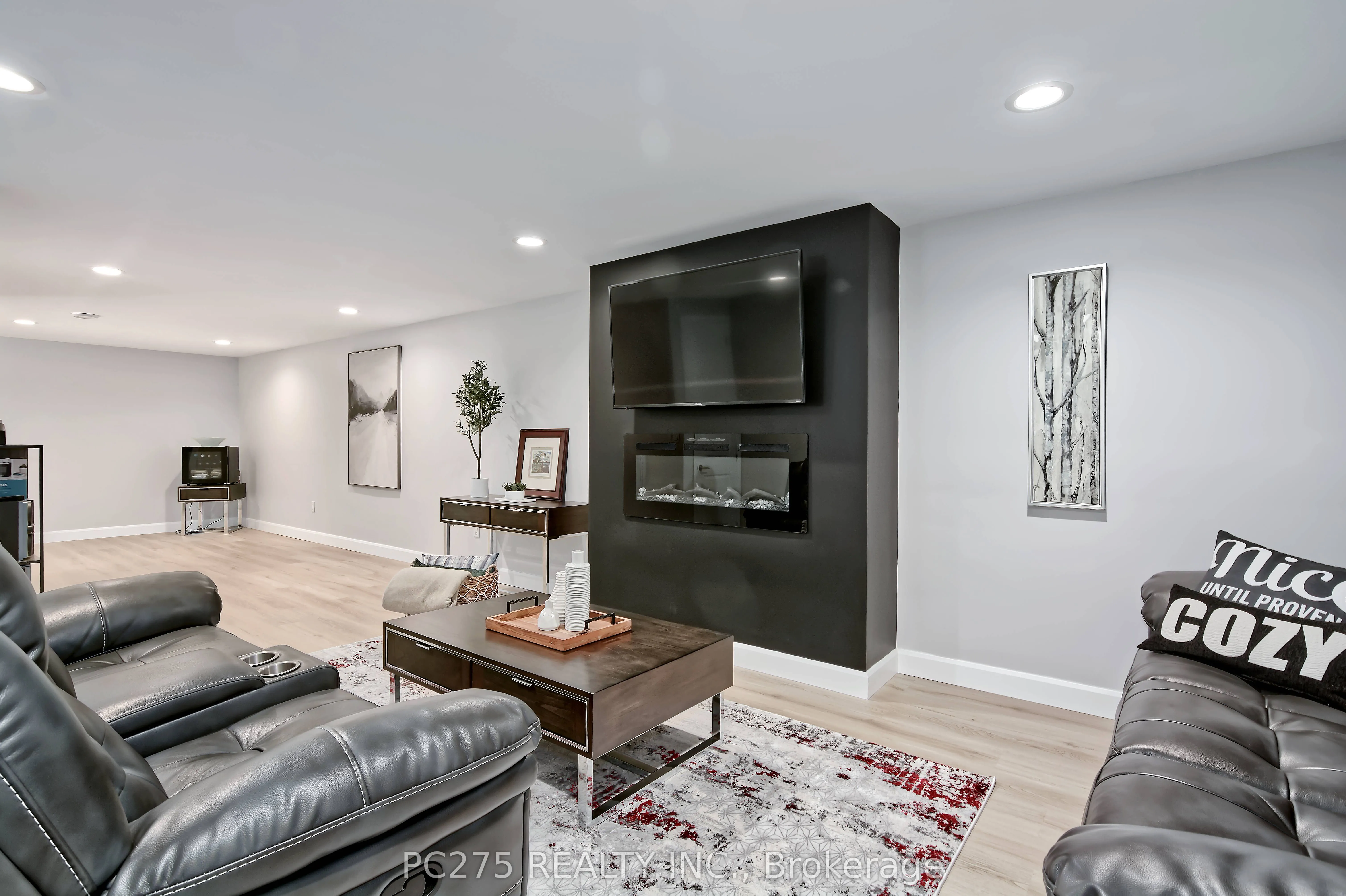 133 Moonstone Crescent
