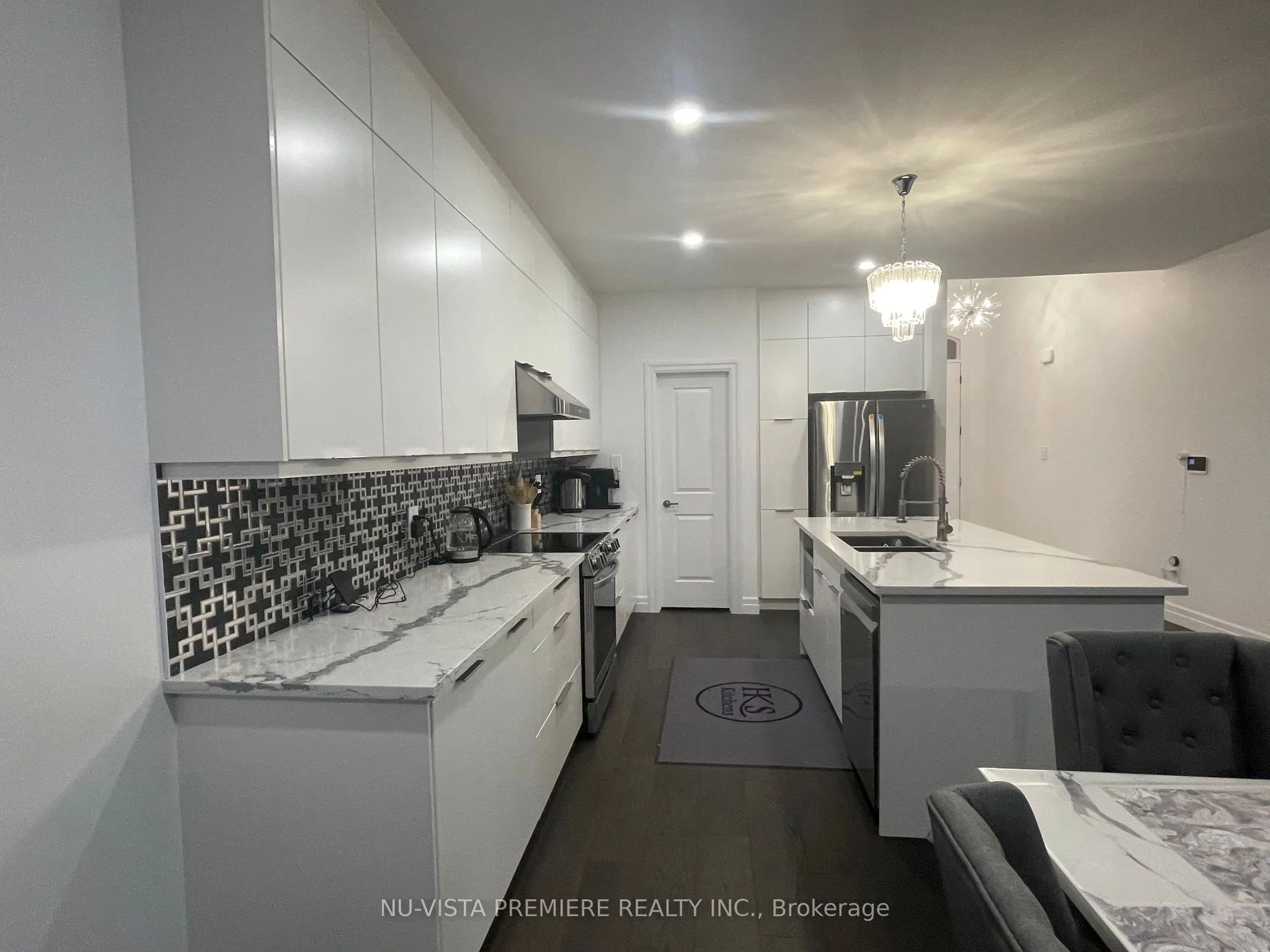 38 BROOKLAWN Drive