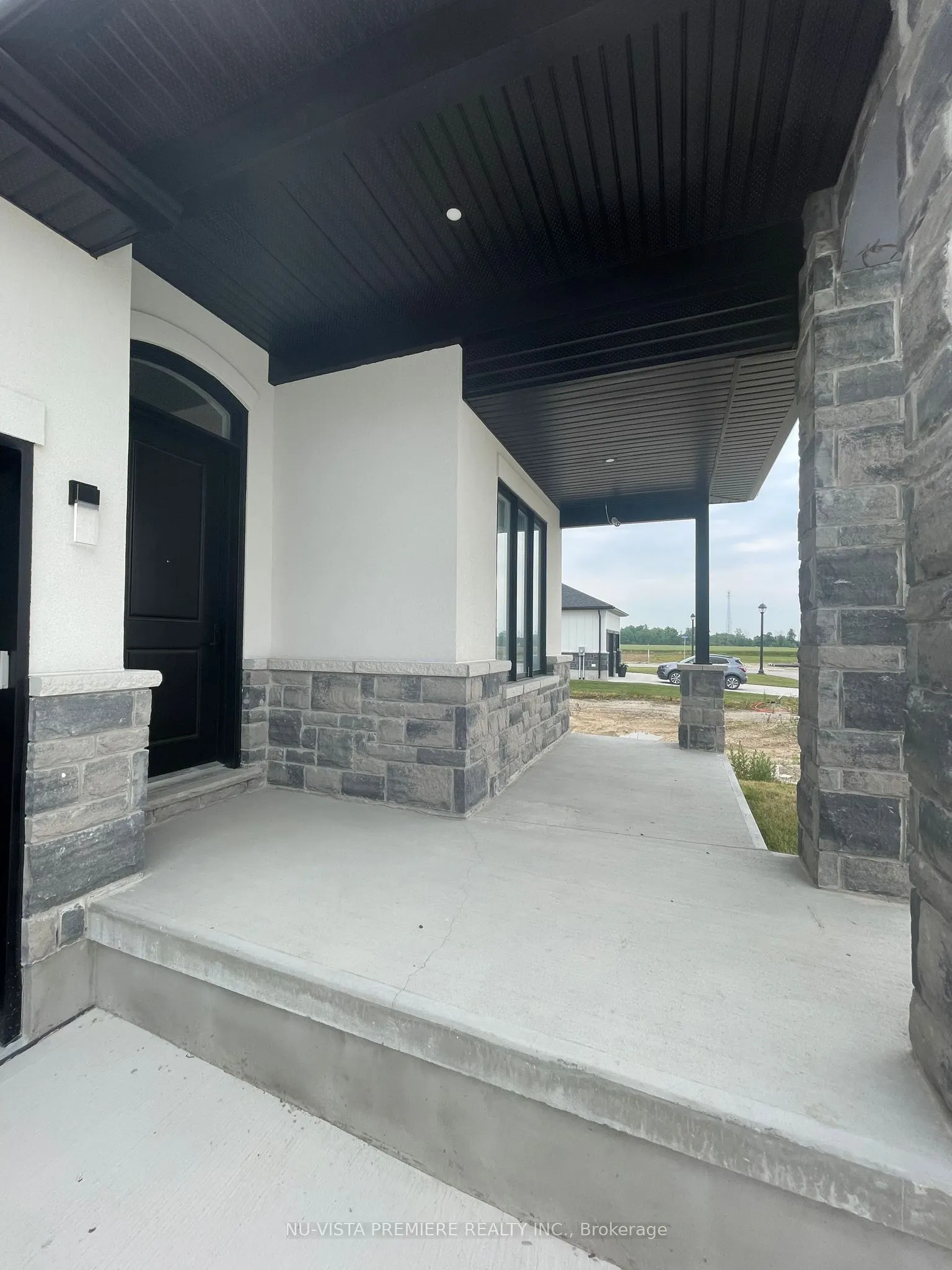 38 BROOKLAWN Drive