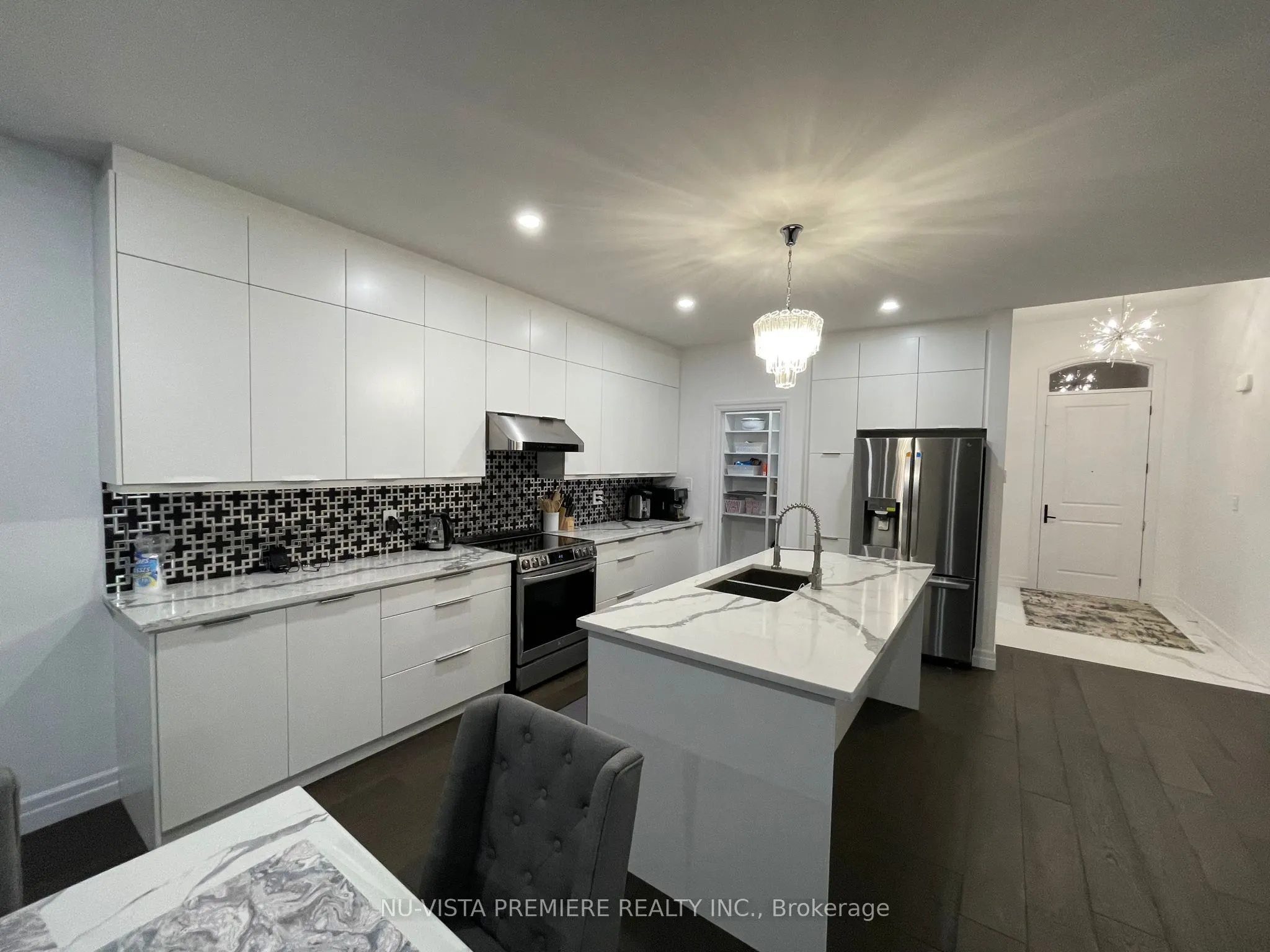 38 BROOKLAWN Drive