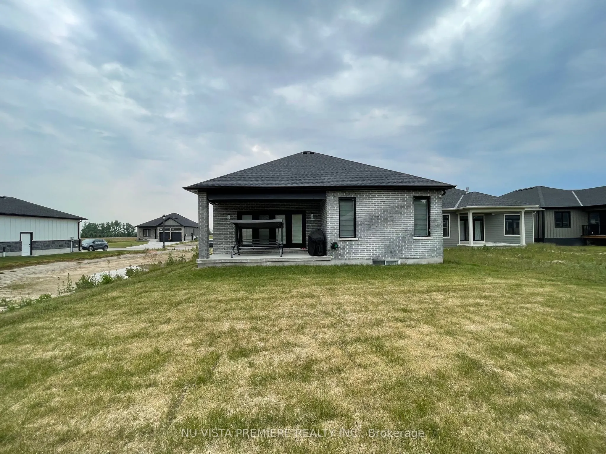 38 BROOKLAWN Drive