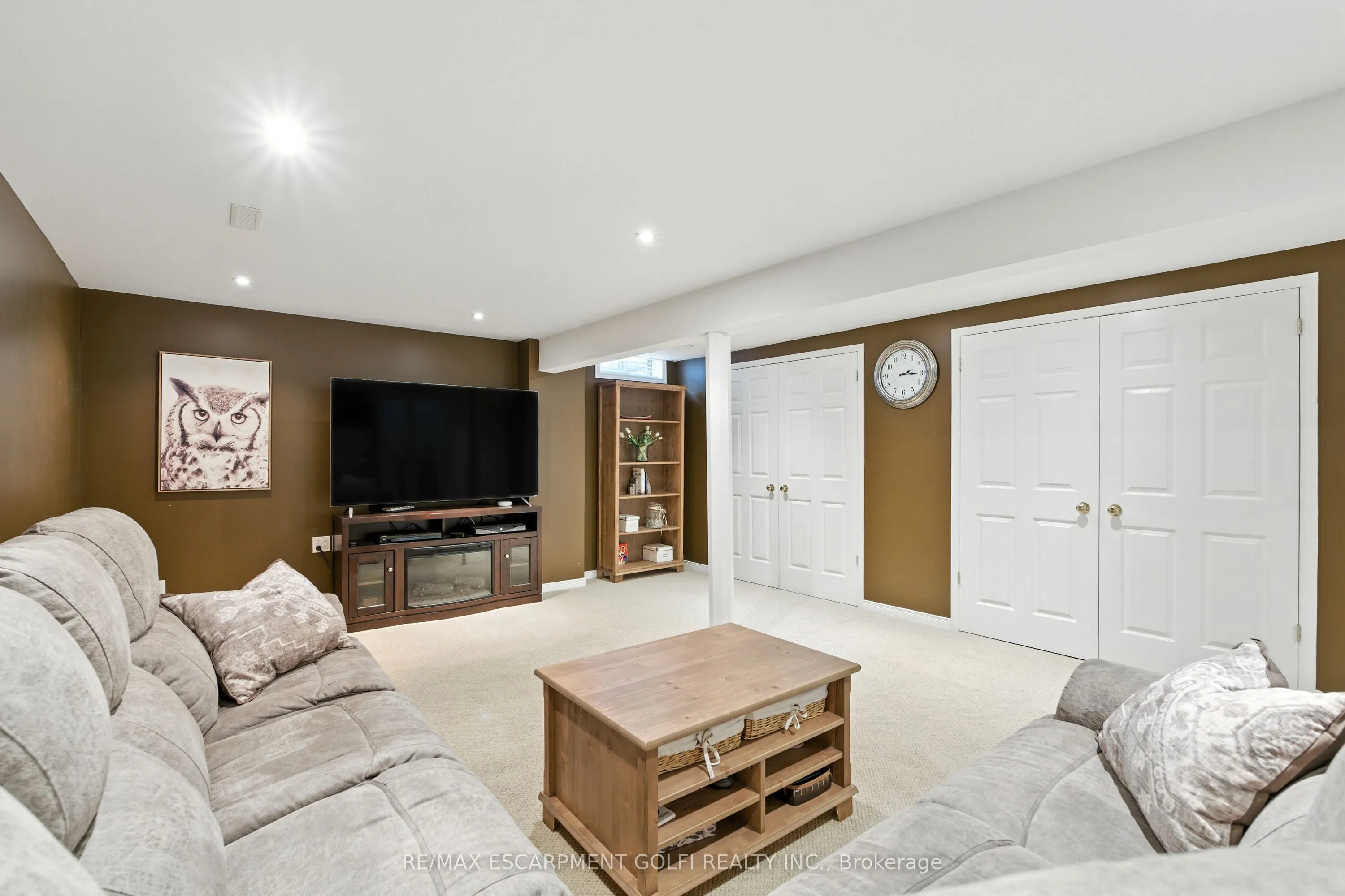6 Lilac Court