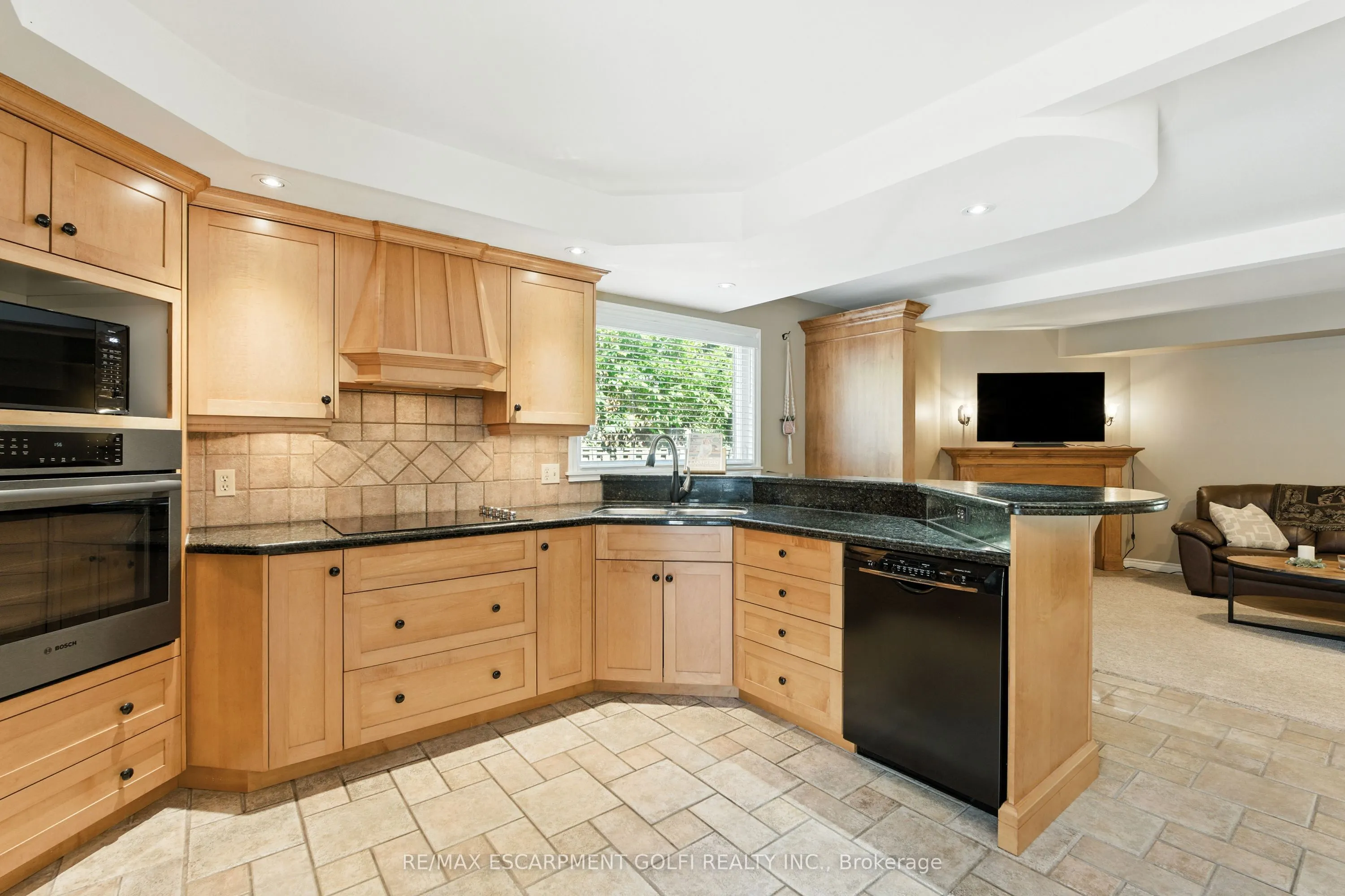 6 Lilac Court