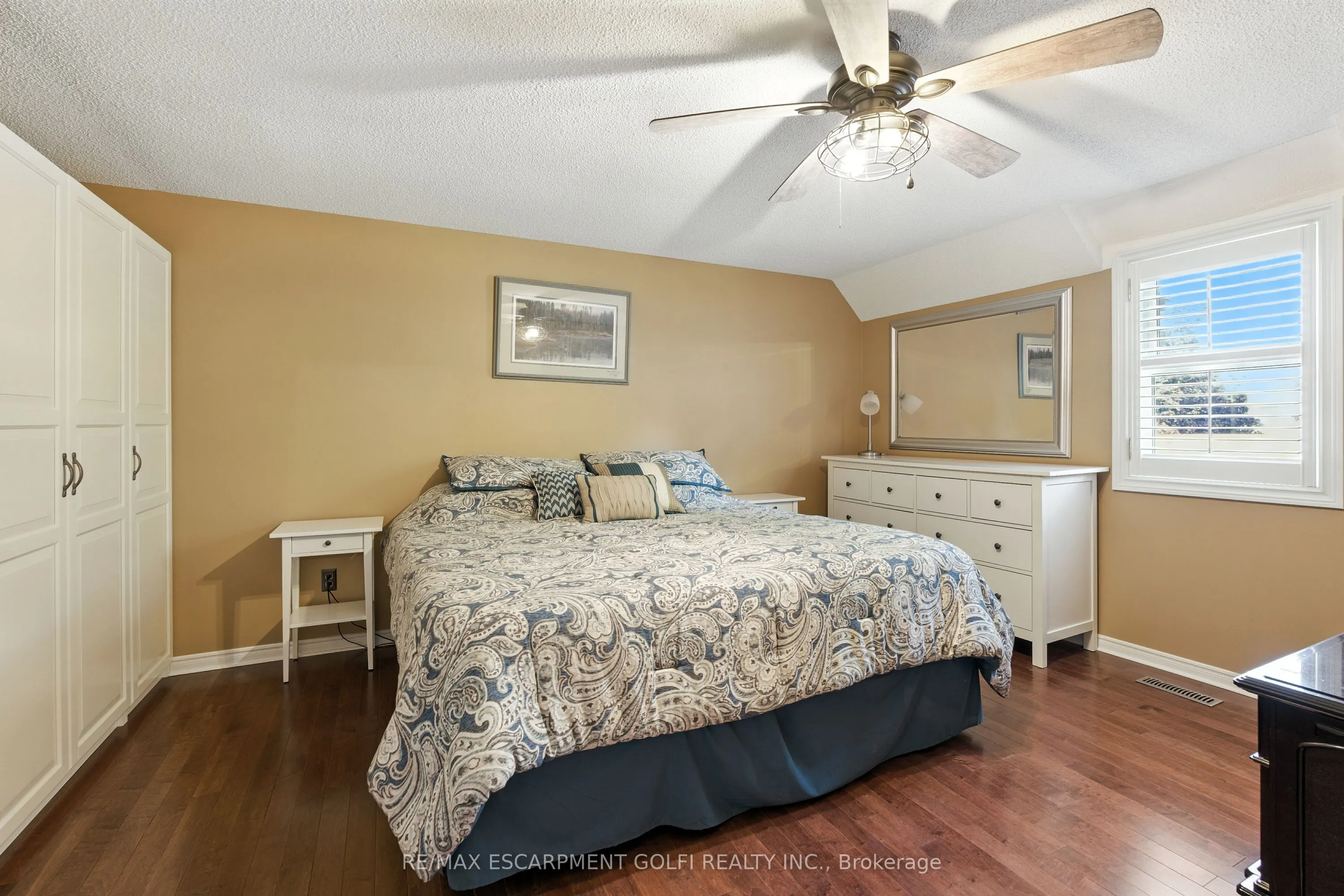 6 Lilac Court
