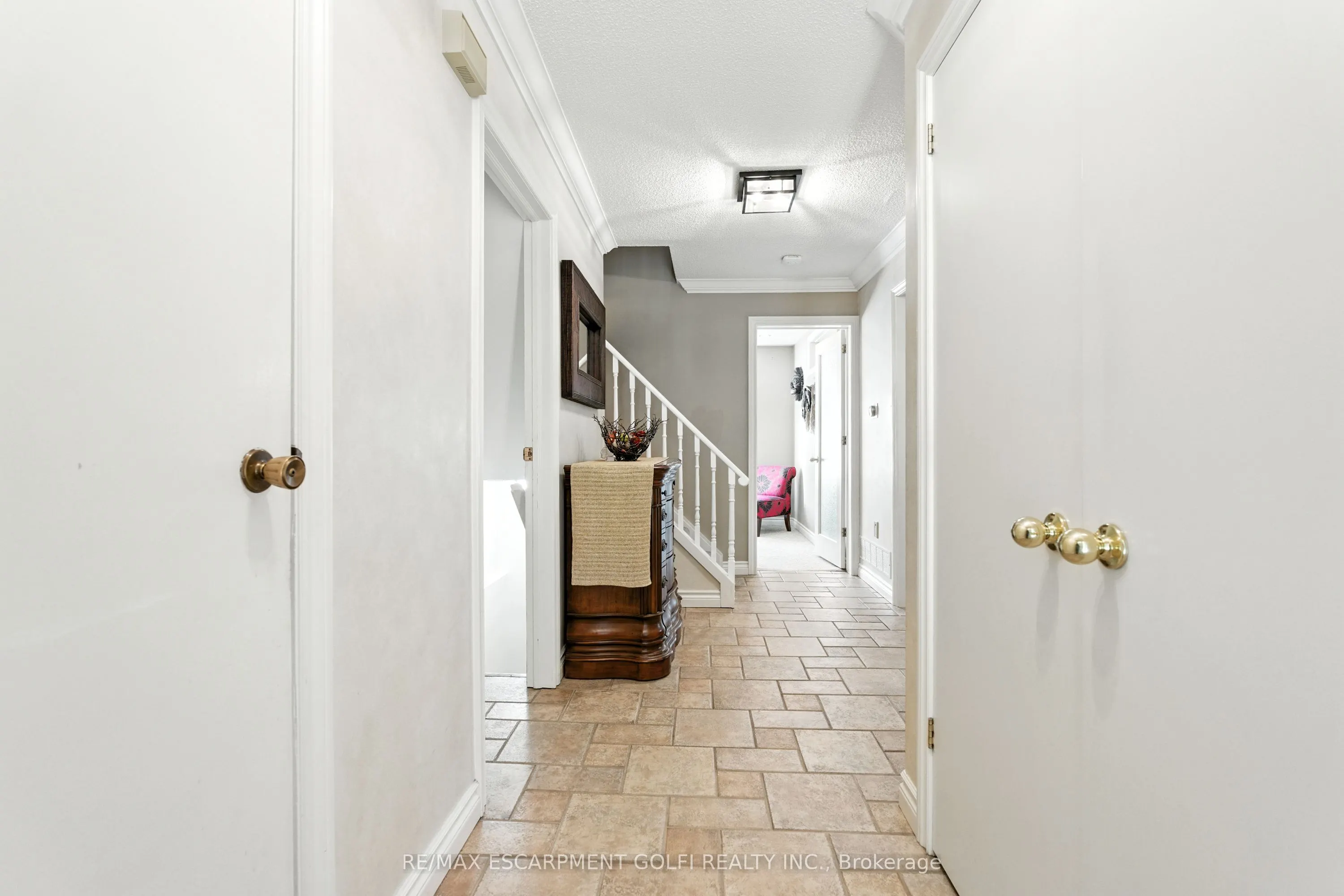 6 Lilac Court