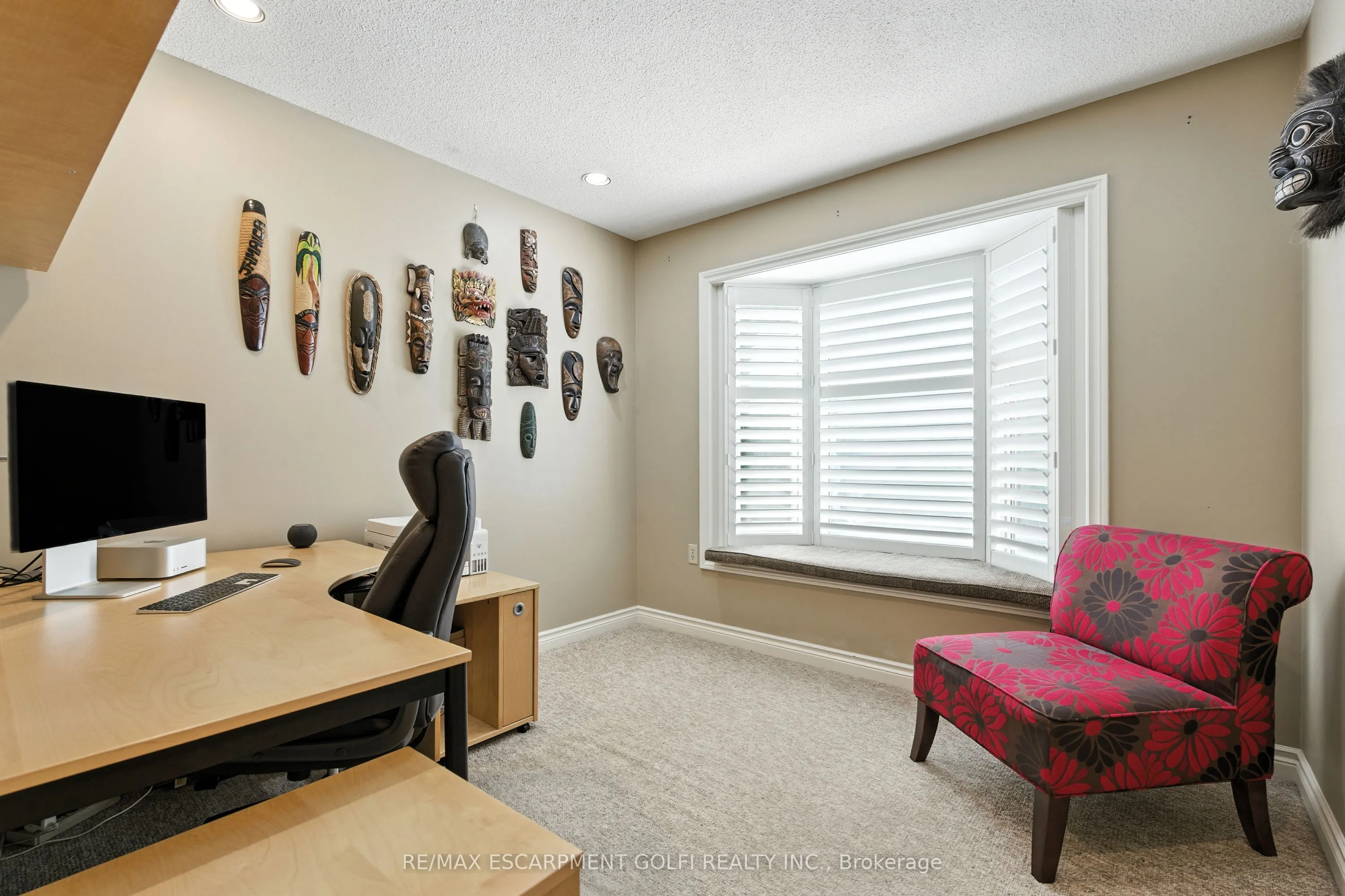6 Lilac Court