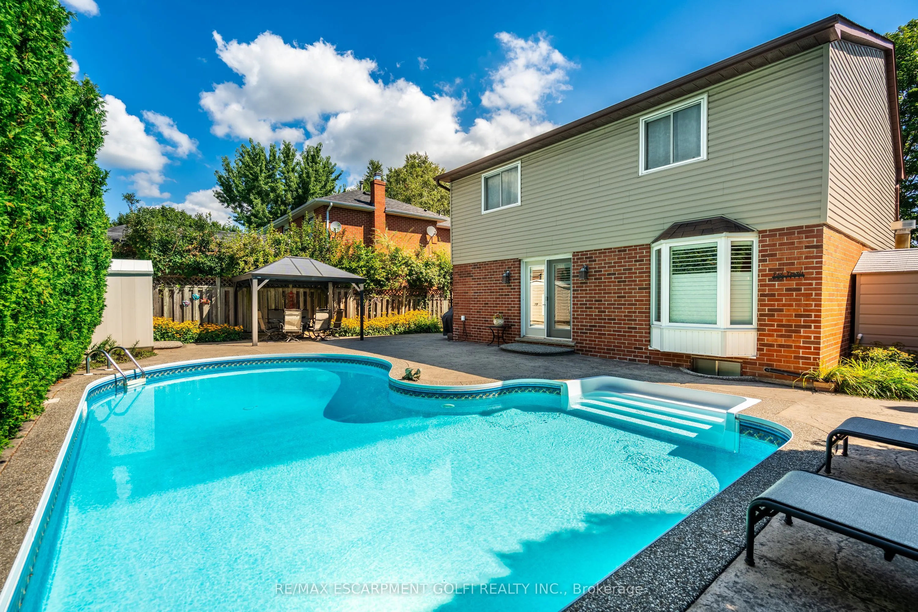 6 Lilac Court