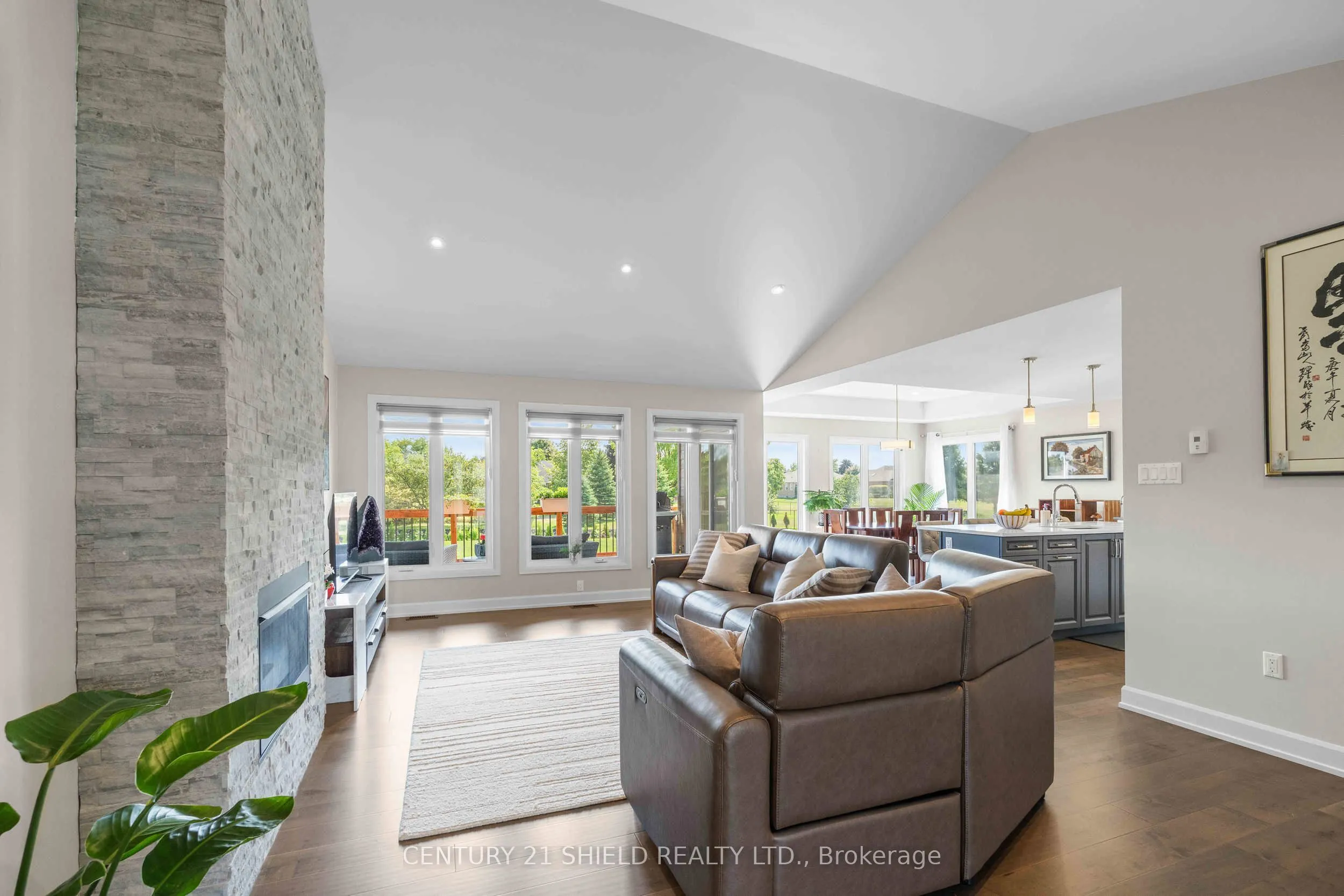 29 Whitetail Avenue