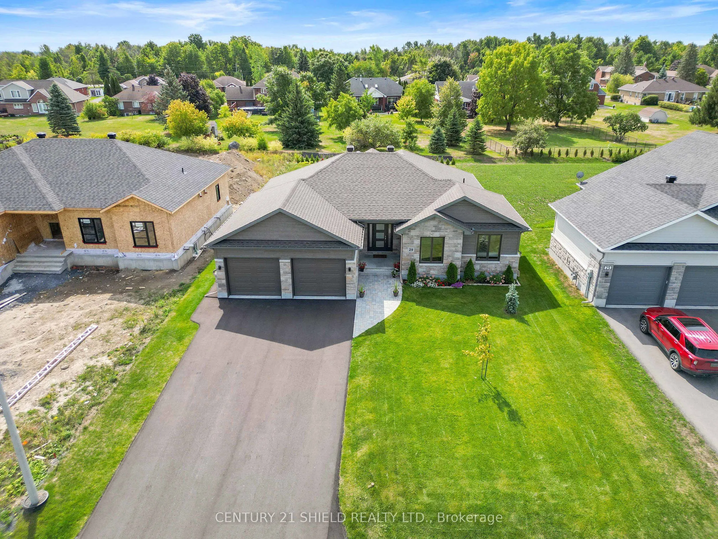 29 Whitetail Avenue