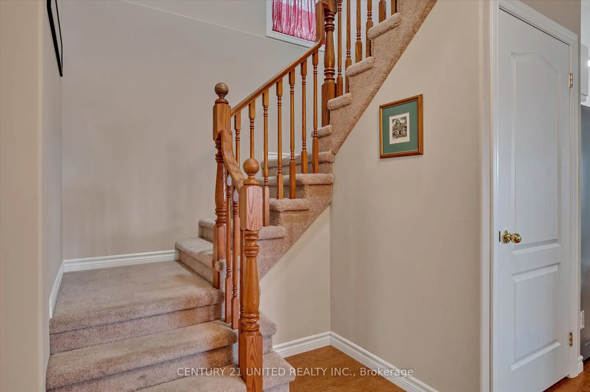 213 Farrier Crescent