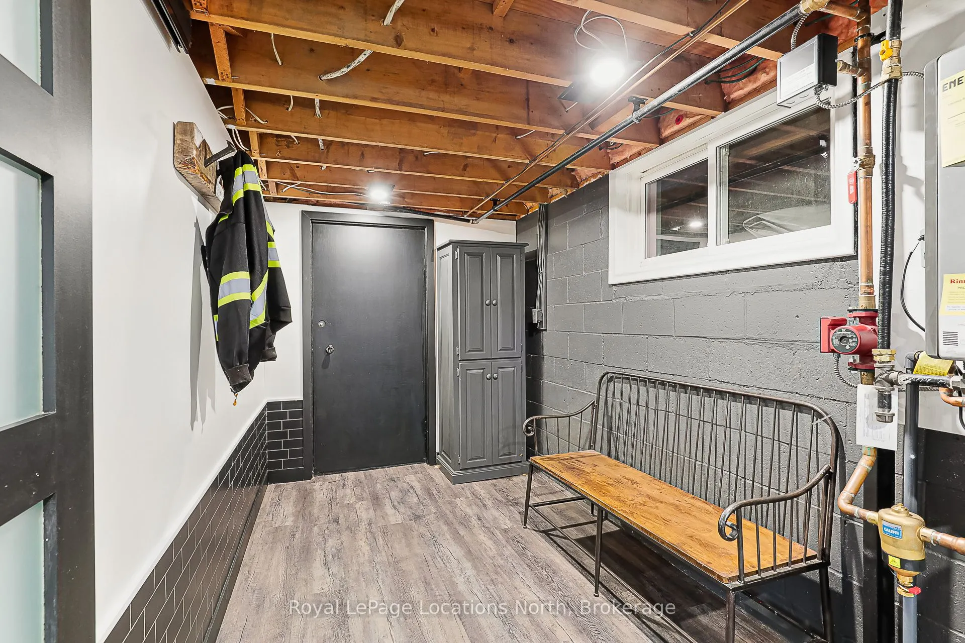 128 Montgomery Street