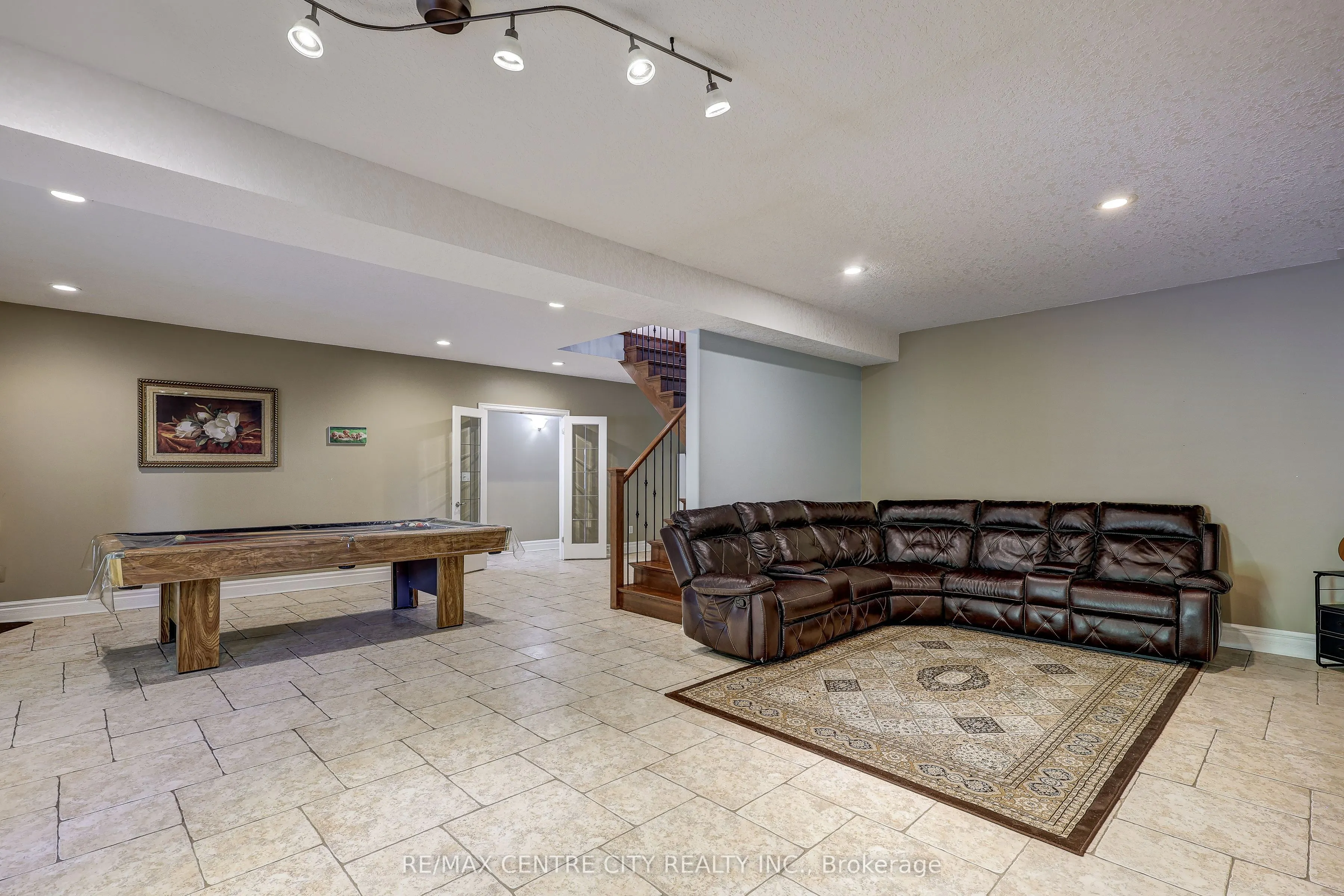 1 Mcgregor Court