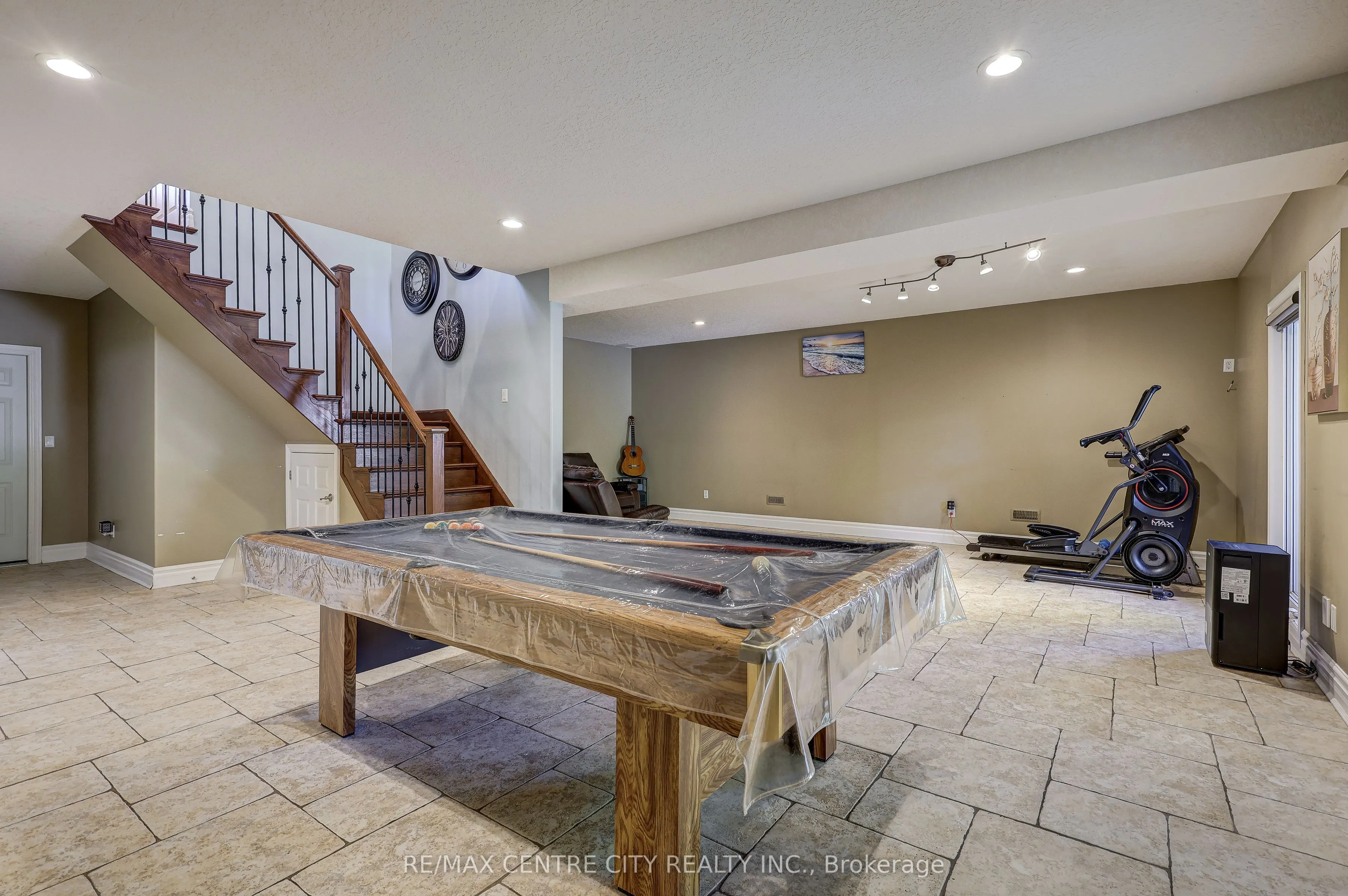 1 Mcgregor Court