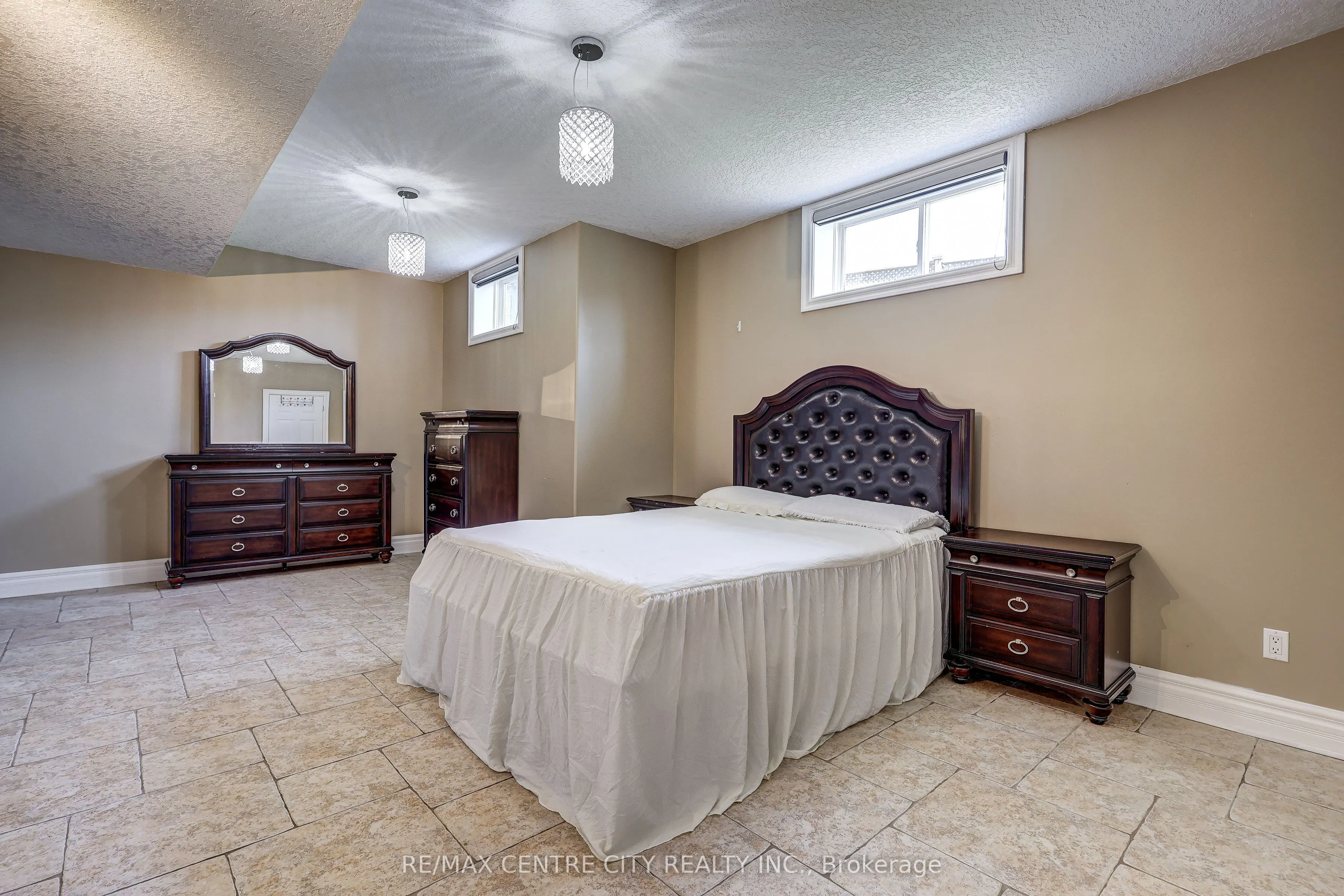 1 Mcgregor Court