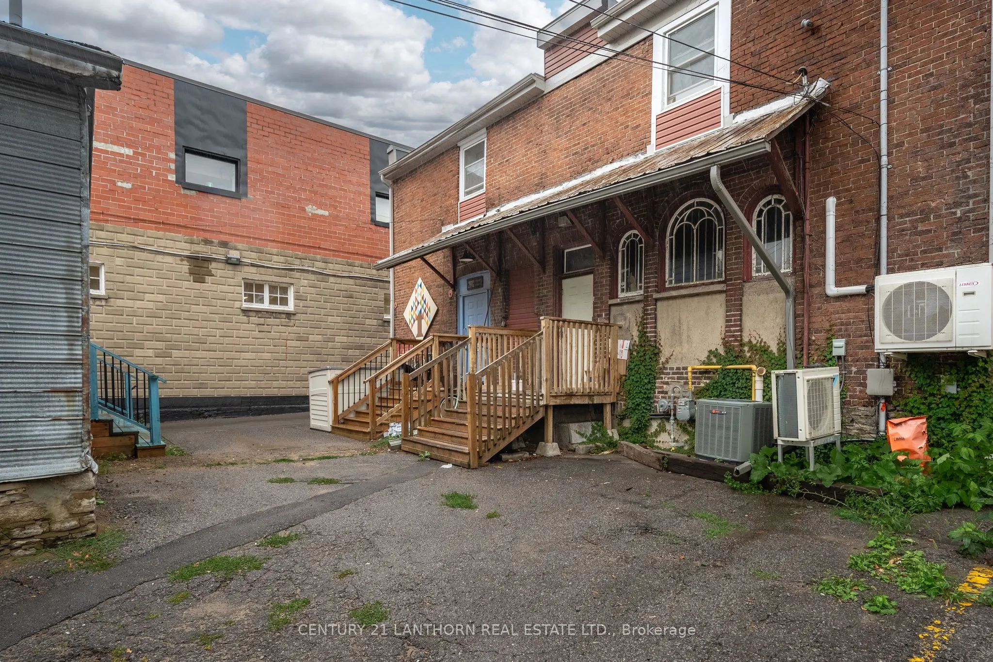 279-281 Picton Main Street