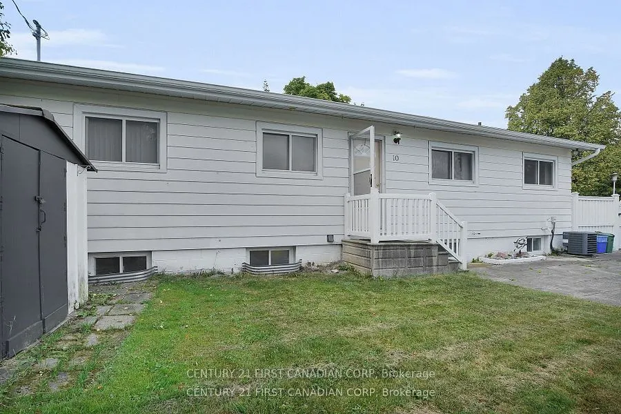 10 Frontenac Road