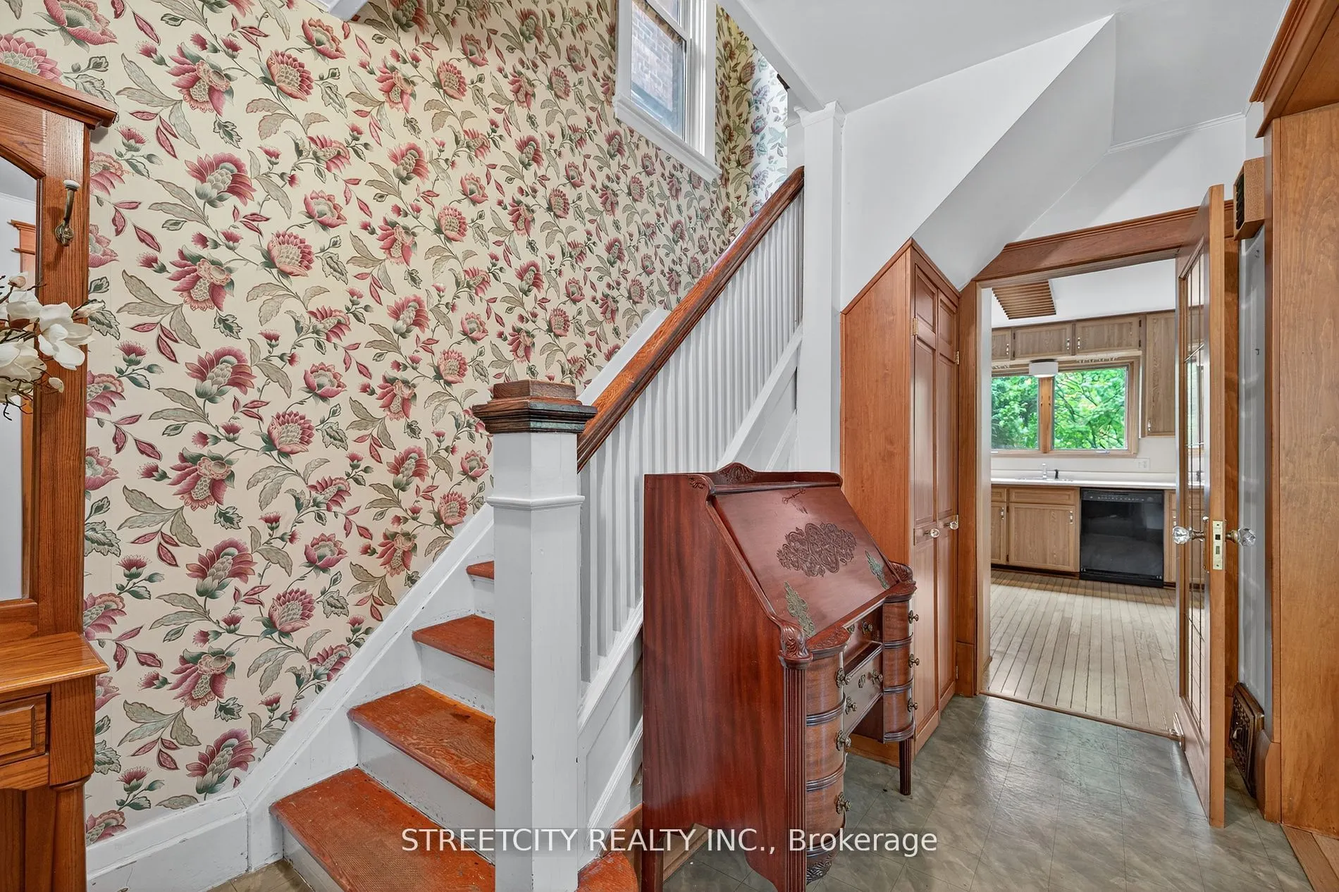 947 Maitland Street