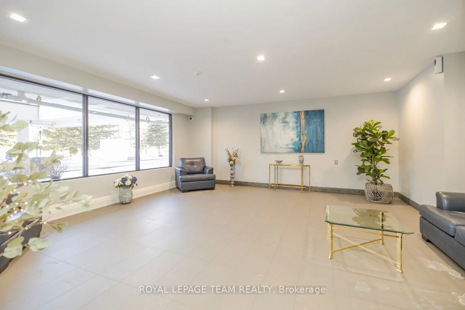 665 Bathgate Drive, #603