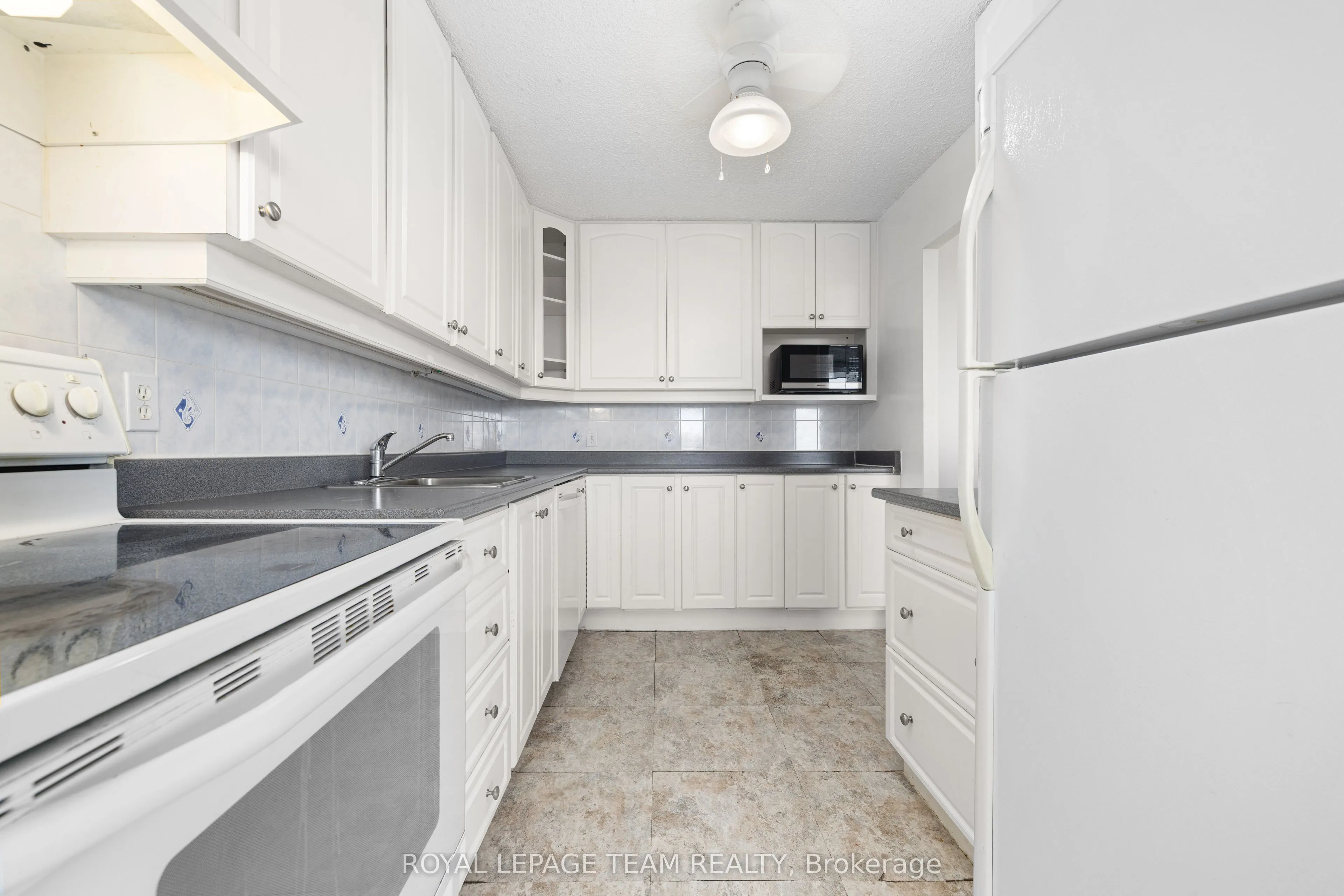 665 Bathgate Drive, #603