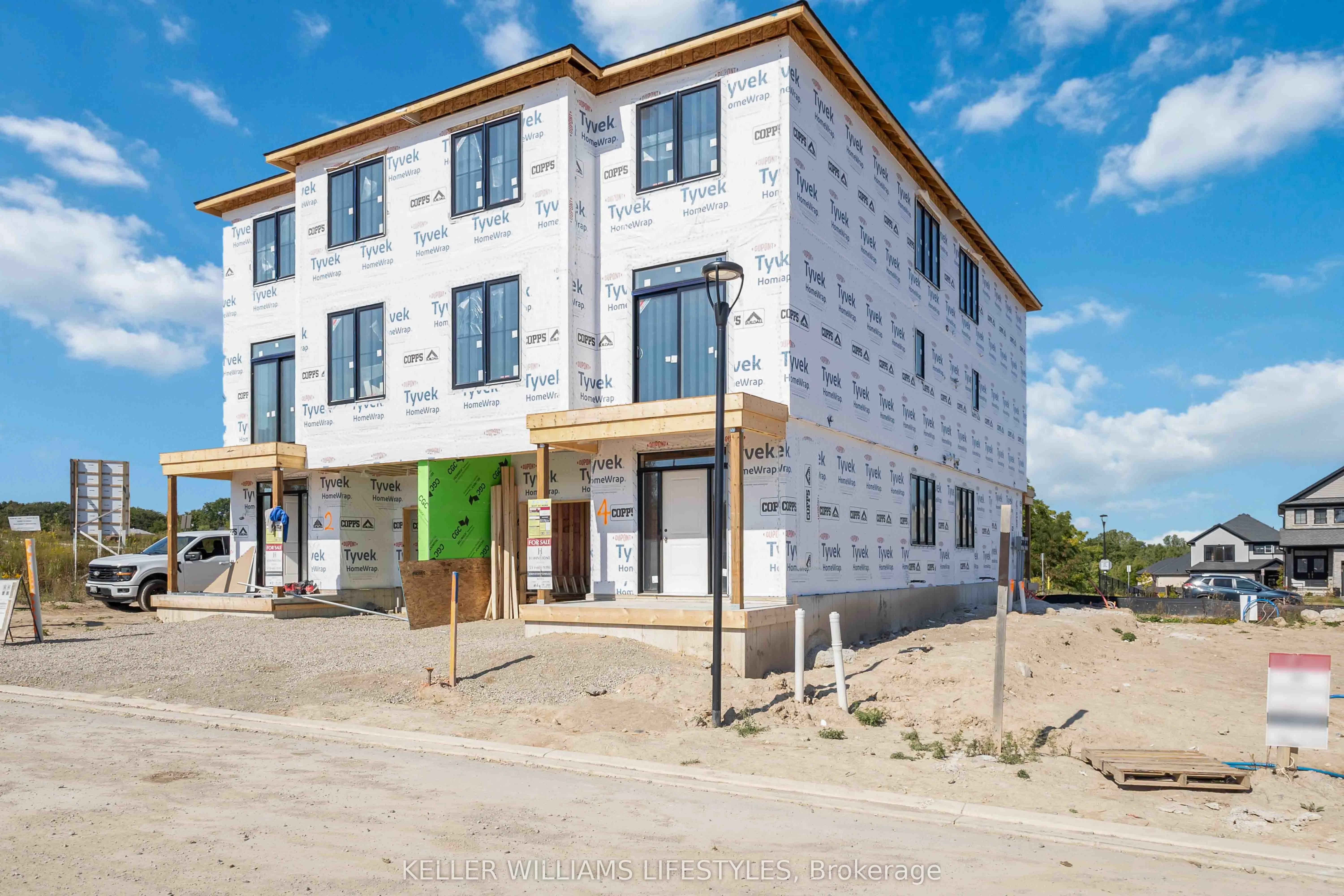 2578 Sheffield Boulevard, #3