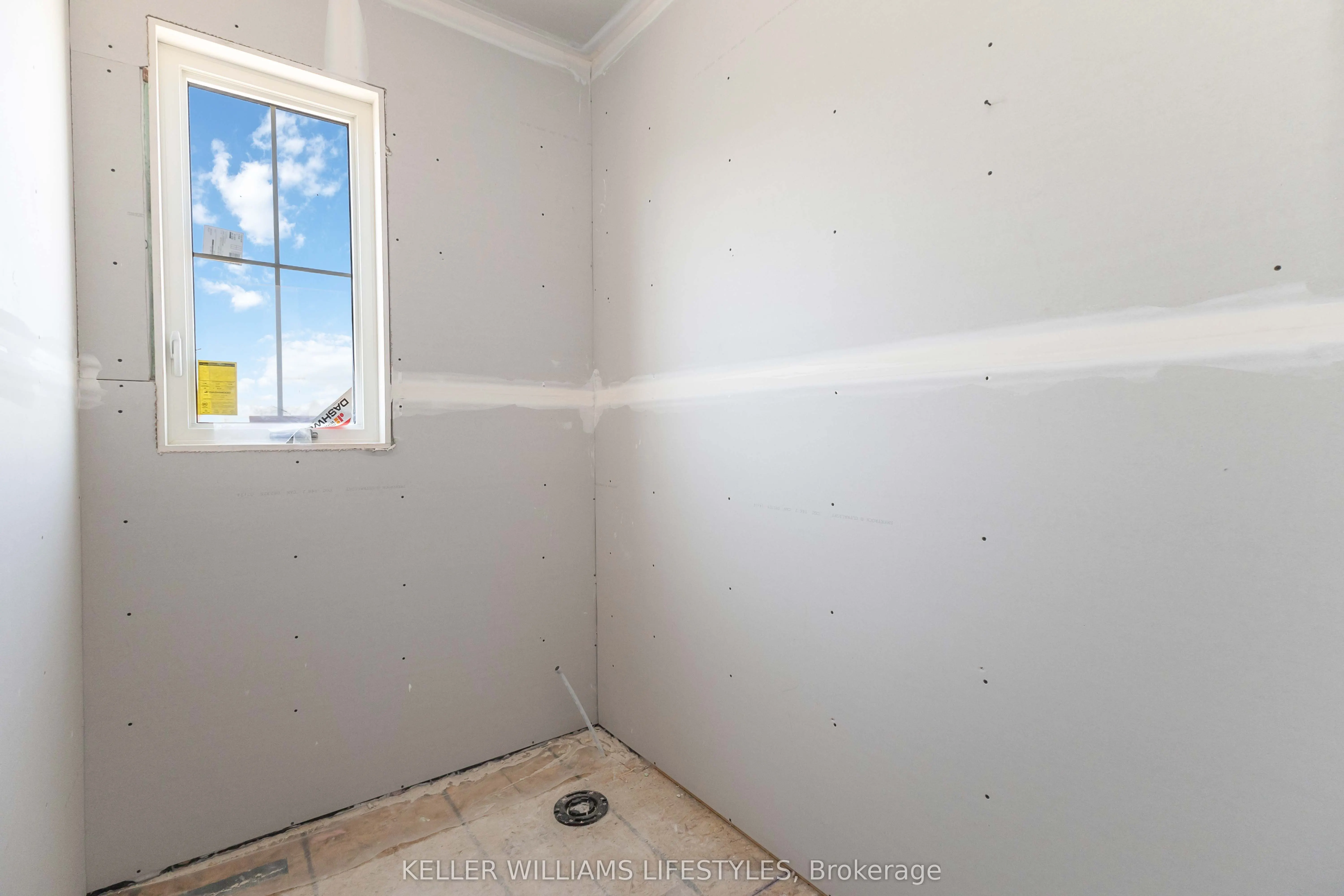 2578 Sheffield Boulevard, #3