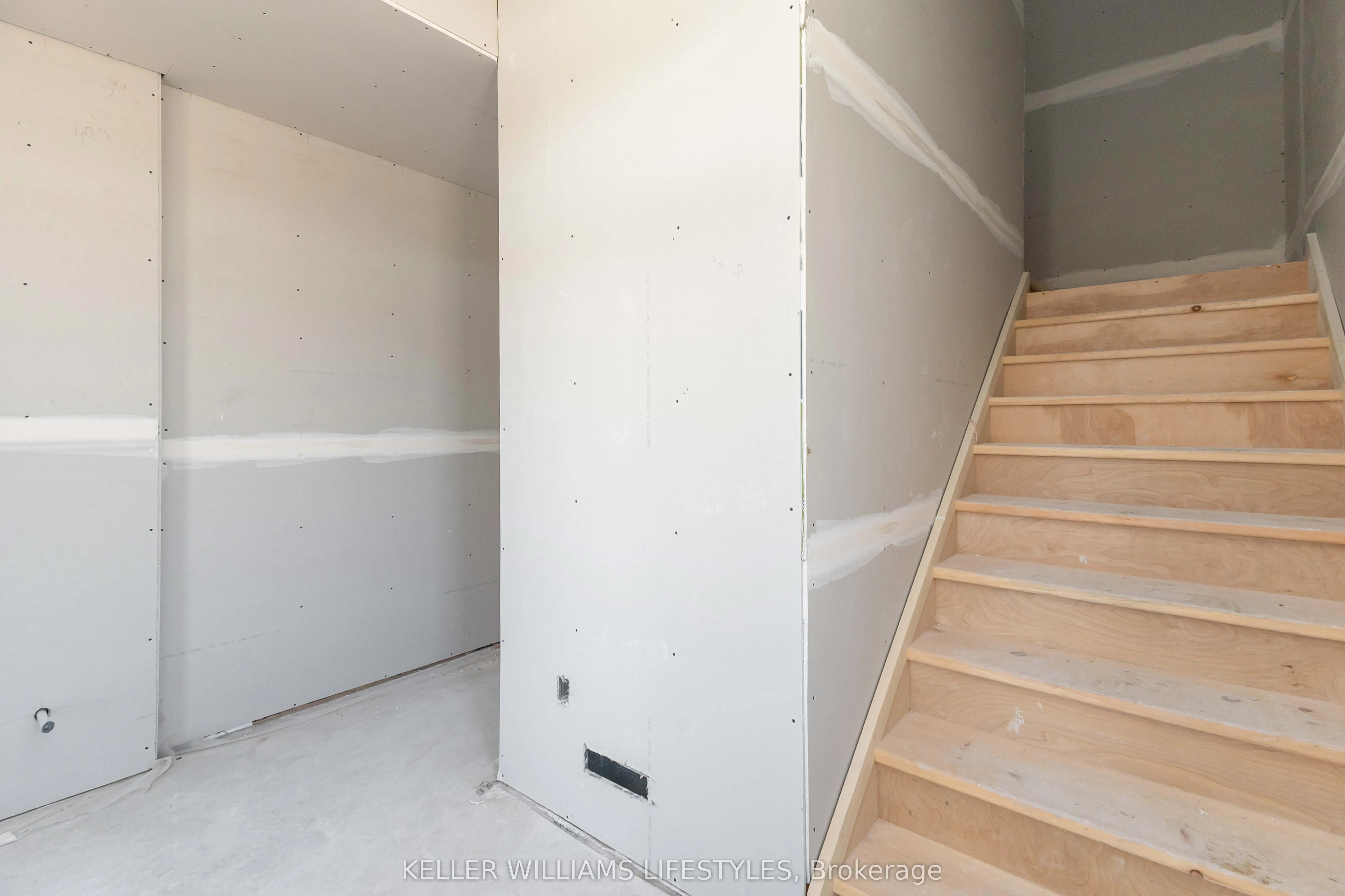 2605 Kettering Place, #18