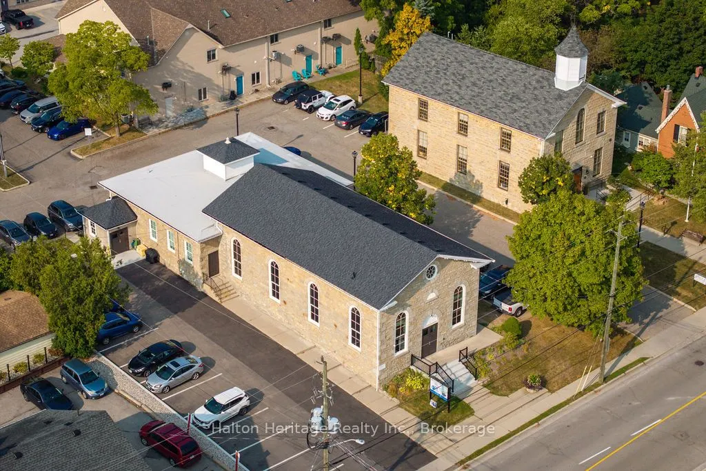 21 Mill Street N, #Main Level