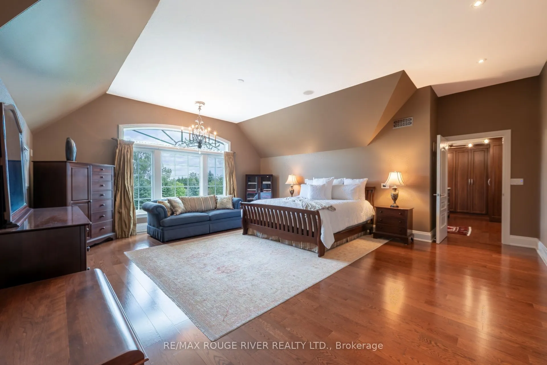 3622 Alnwick Hills Road