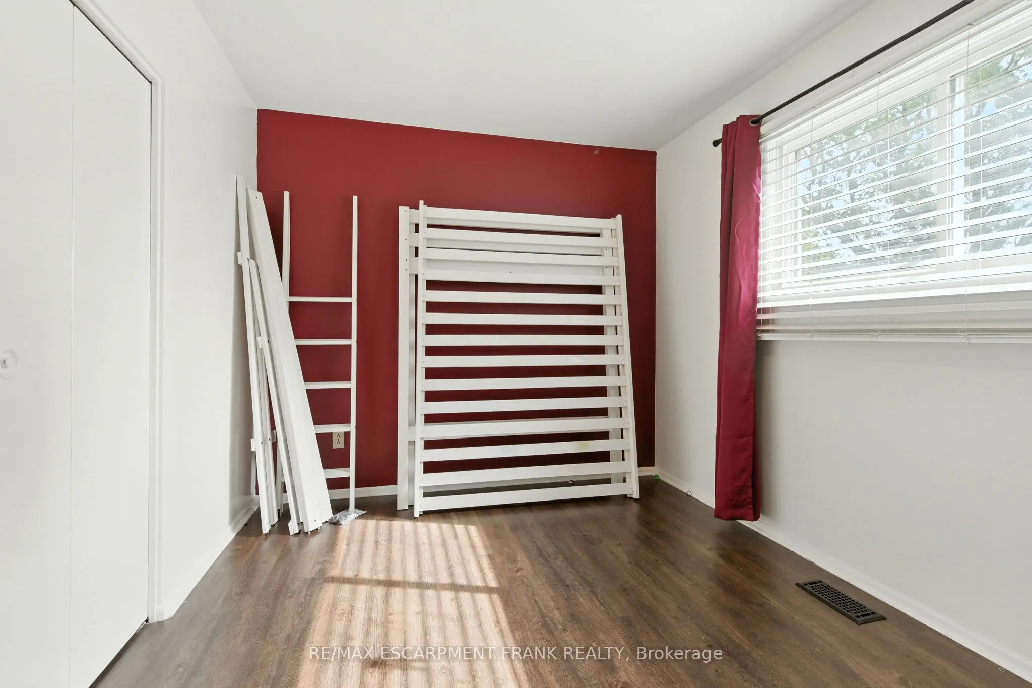 10 Owen Place, #MAIN