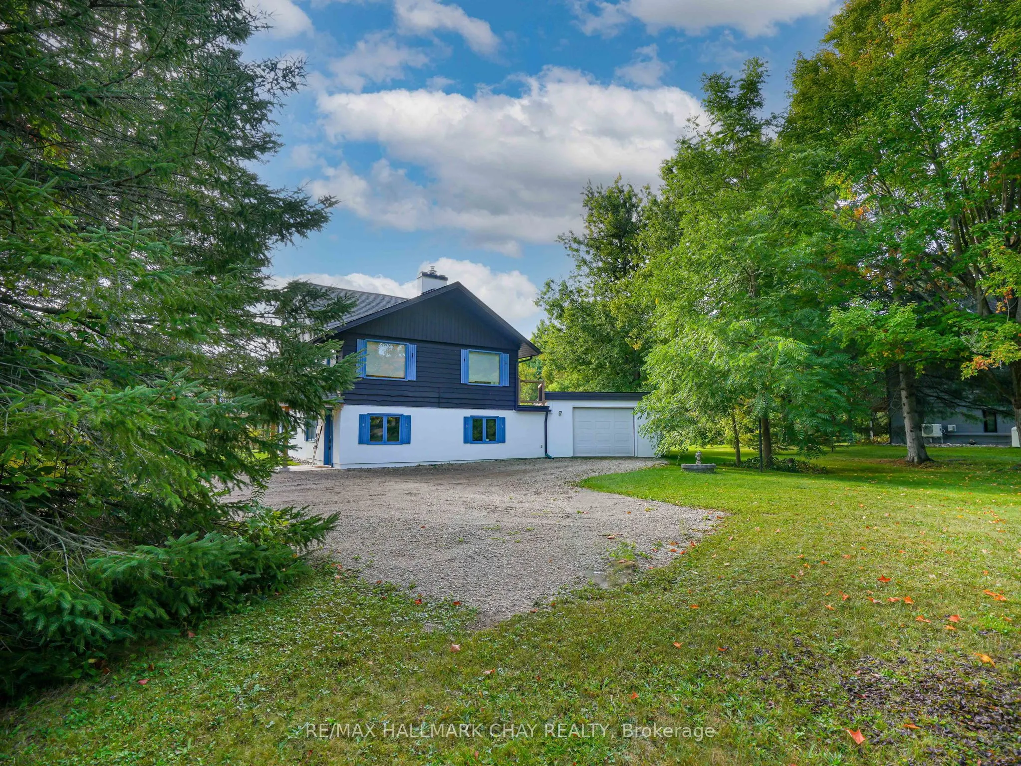 61 Pine River Crescent
