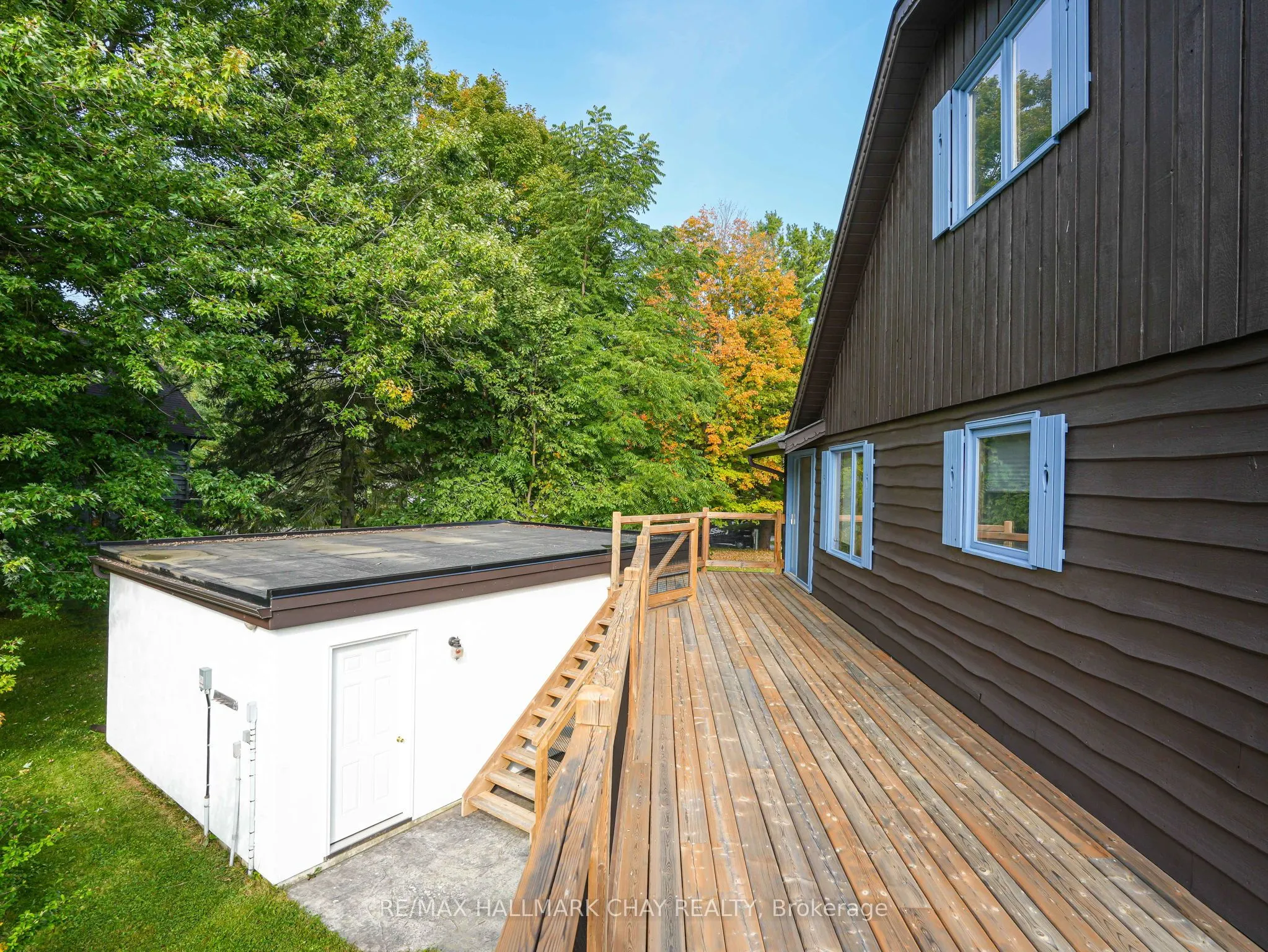 61 Pine River Crescent