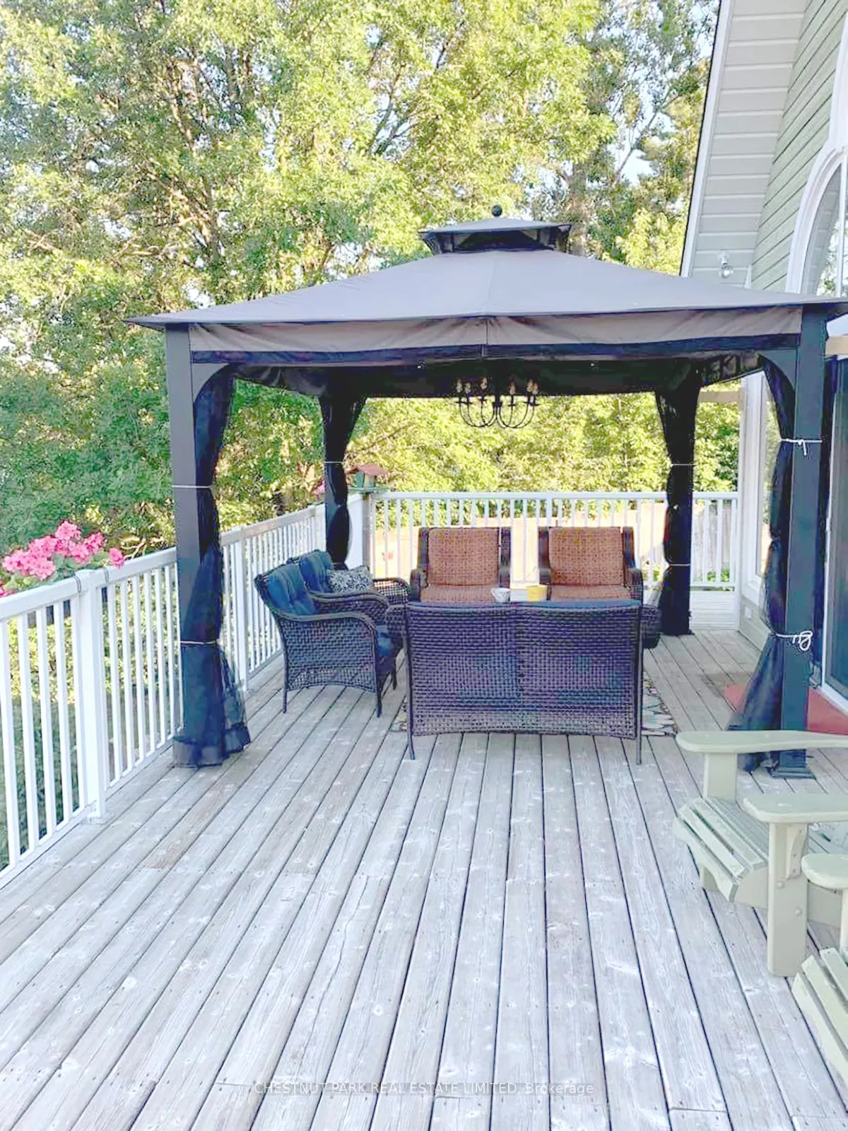 111 Wilson Lake Crescent