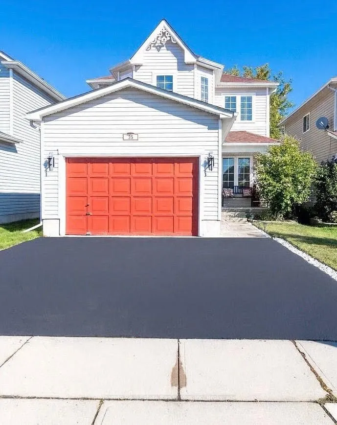 35 Langlaw Drive