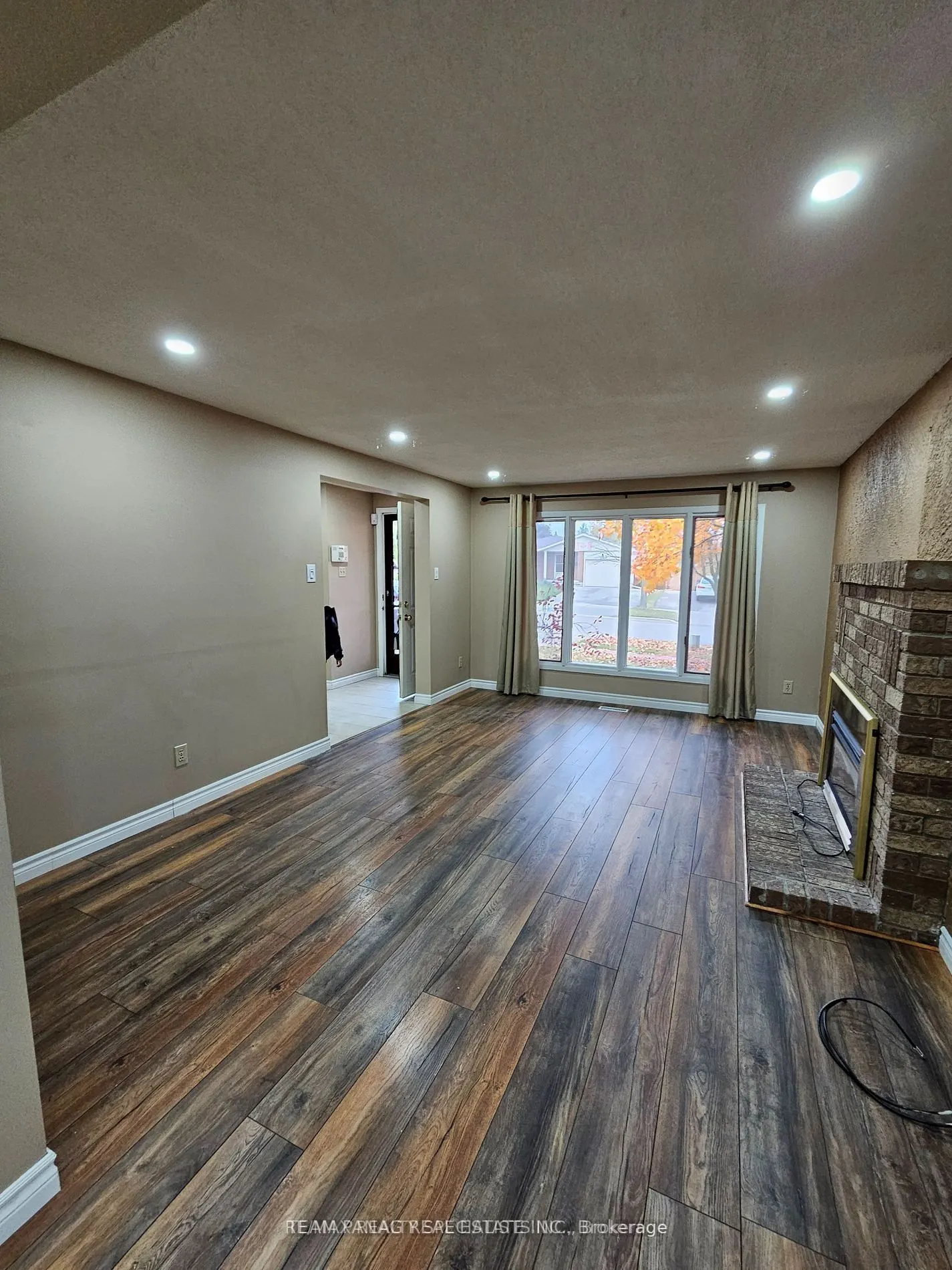 106 Millwood Crescent