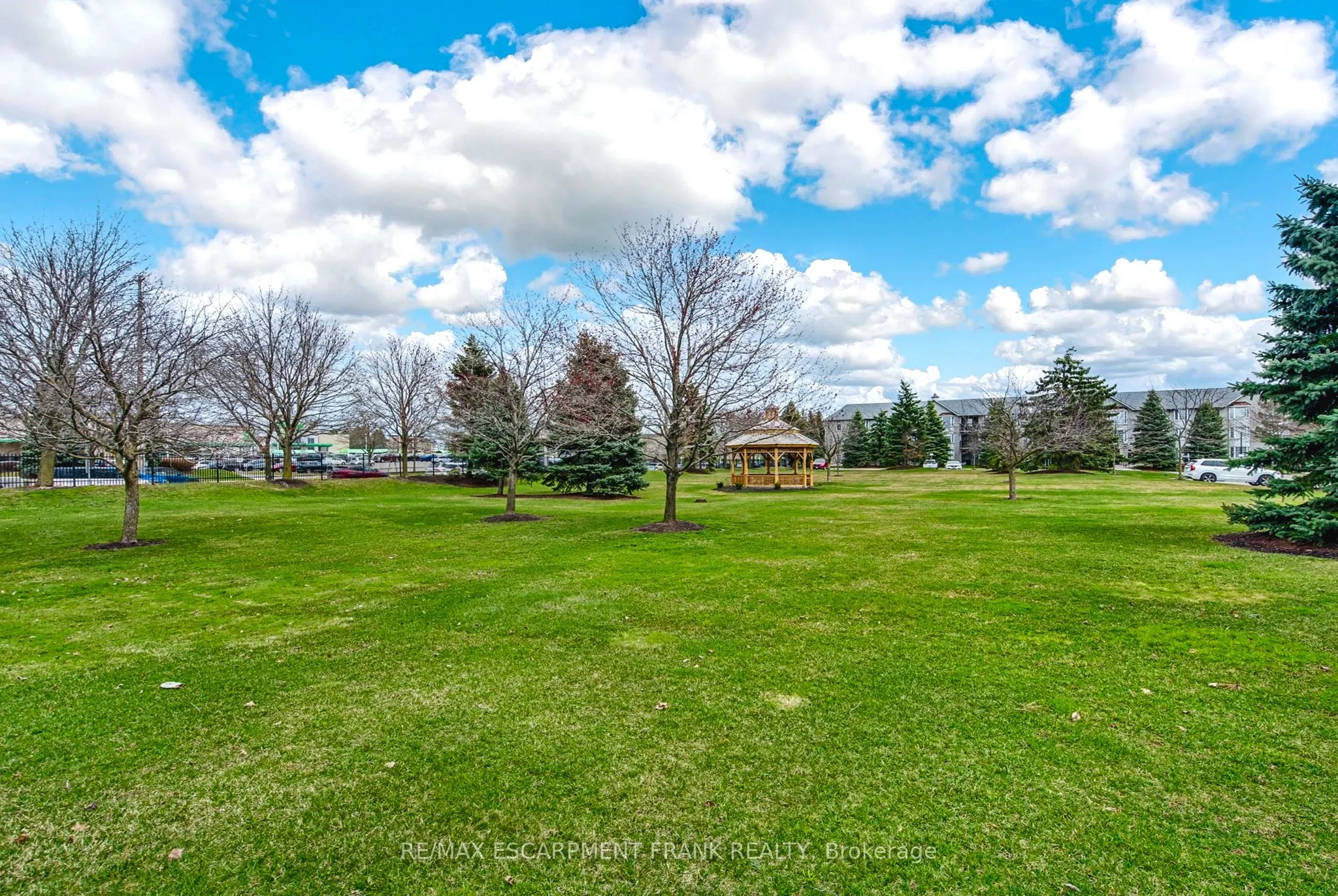970 Golf Links Road, #205
