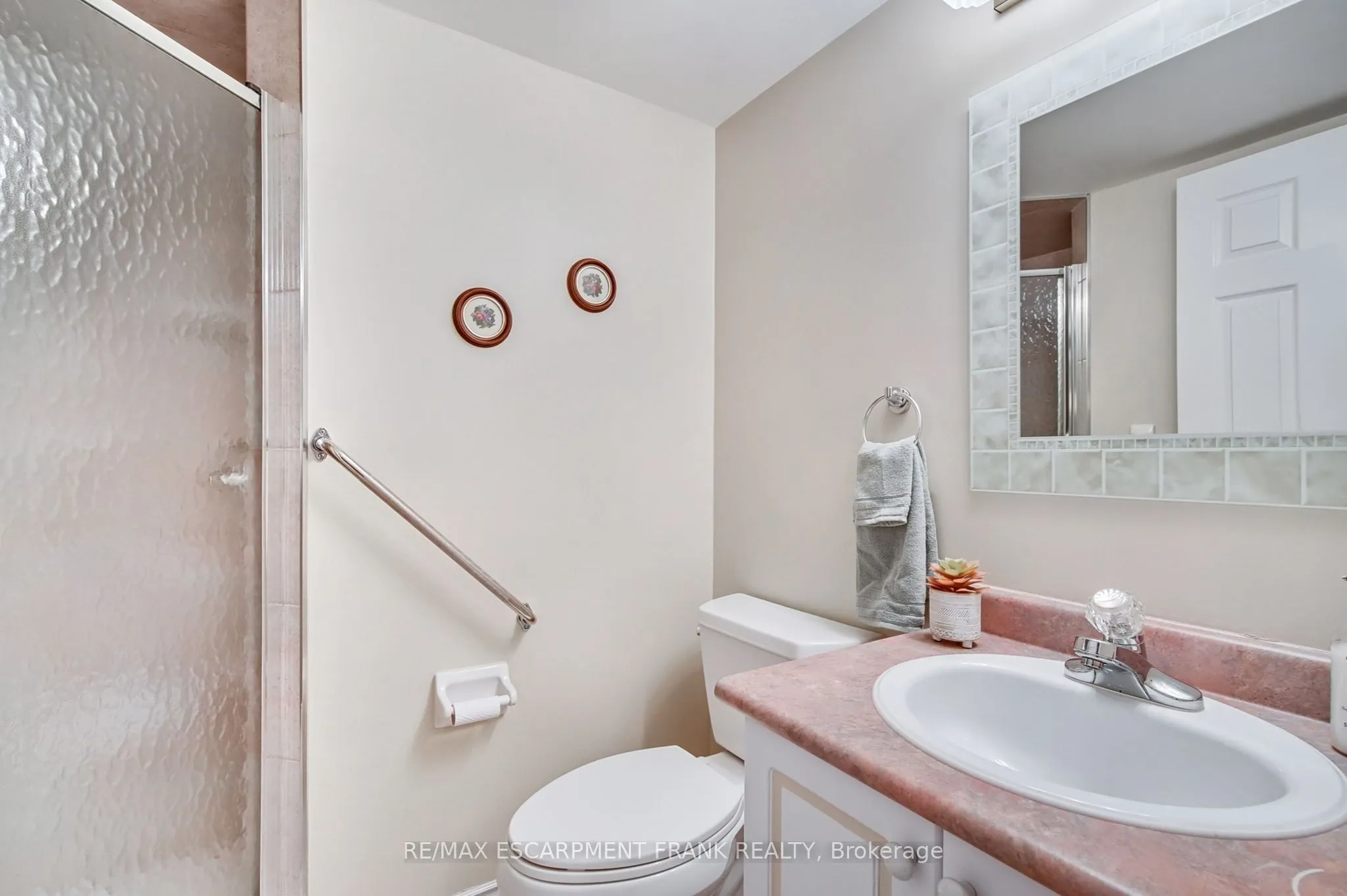 970 Golf Links Road, #205