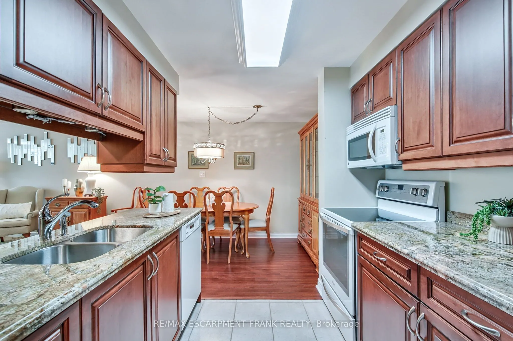970 Golf Links Road, #205