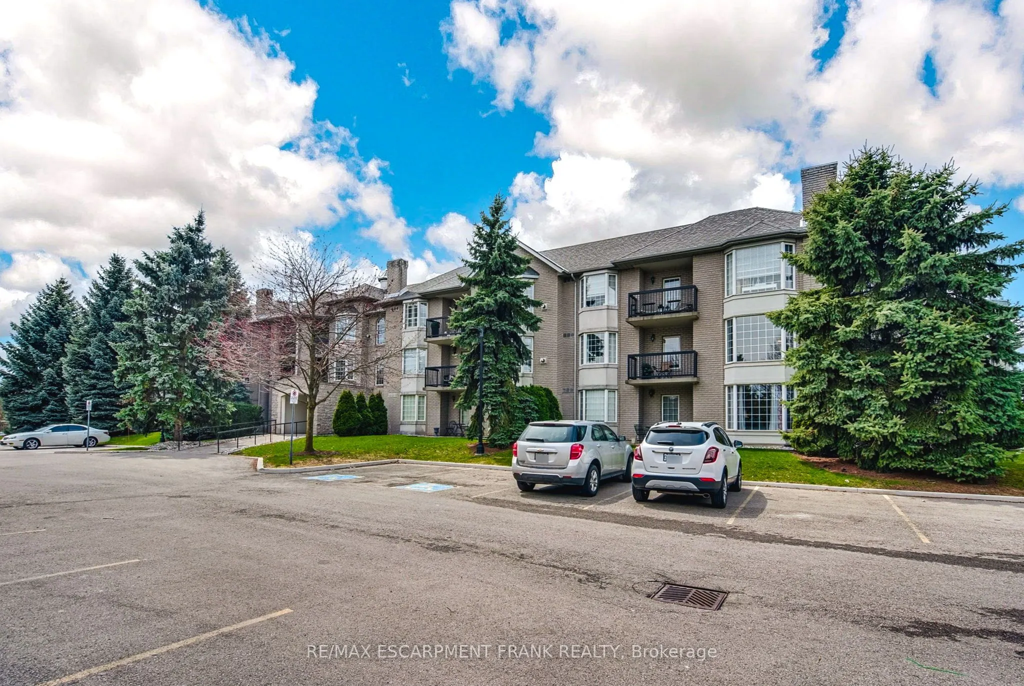 970 Golf Links Road, #205