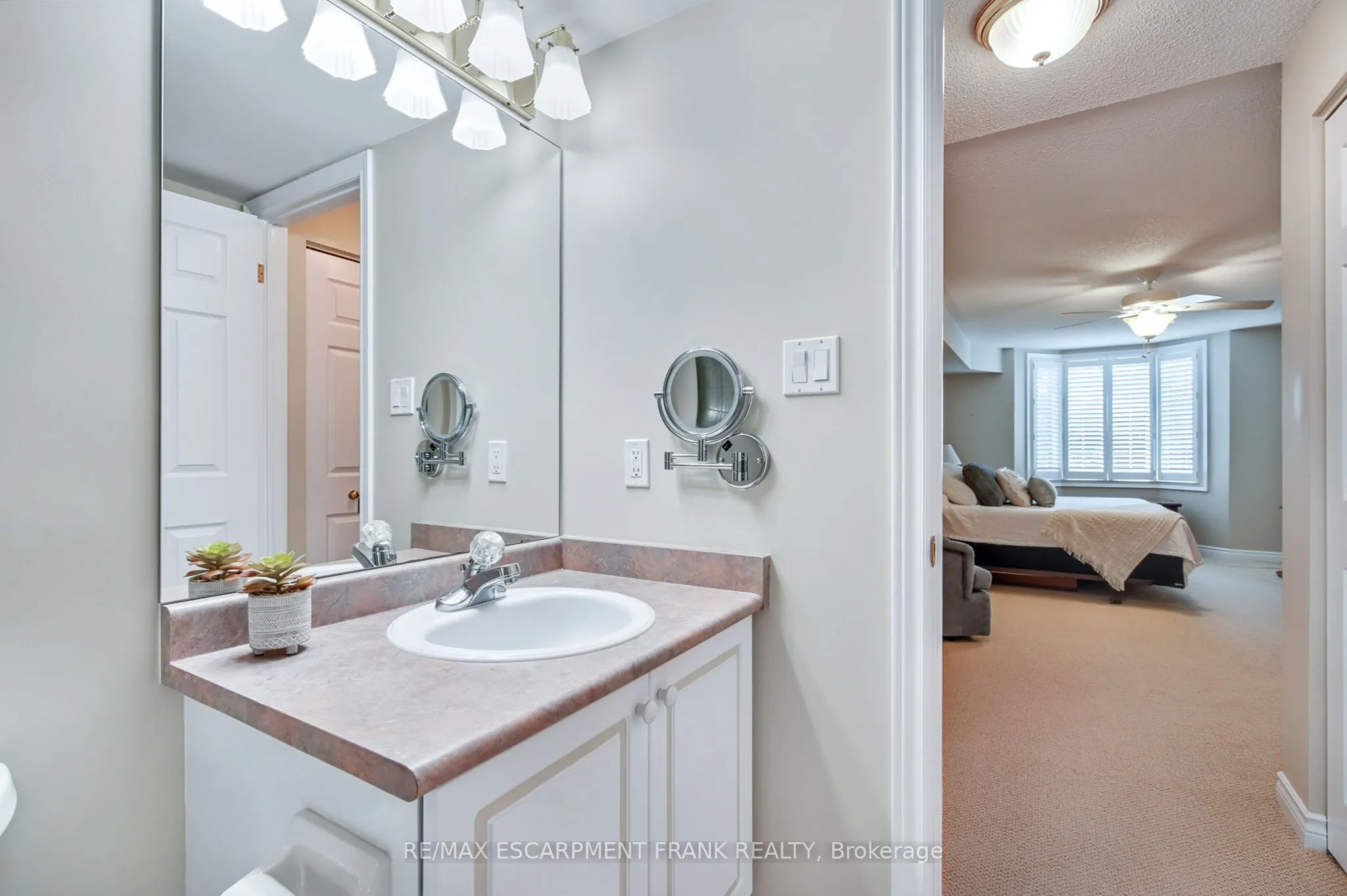 970 Golf Links Road, #205