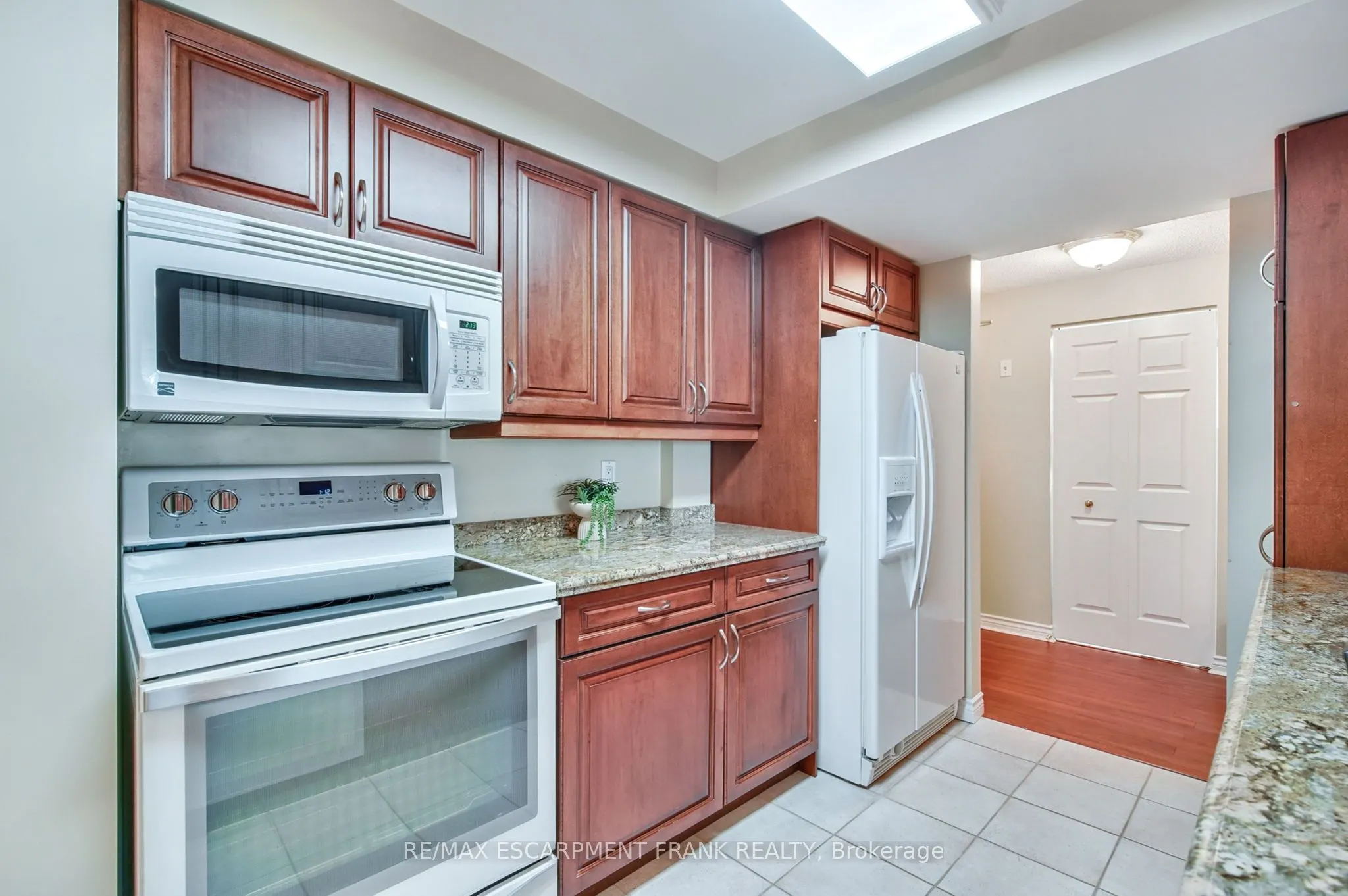 970 Golf Links Road, #205