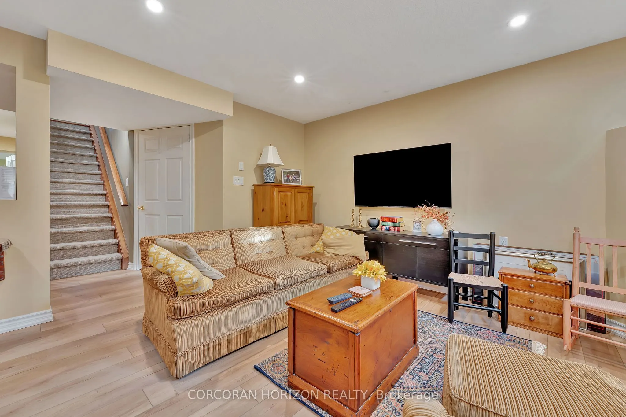 350 Doon Valley Drive, #10F