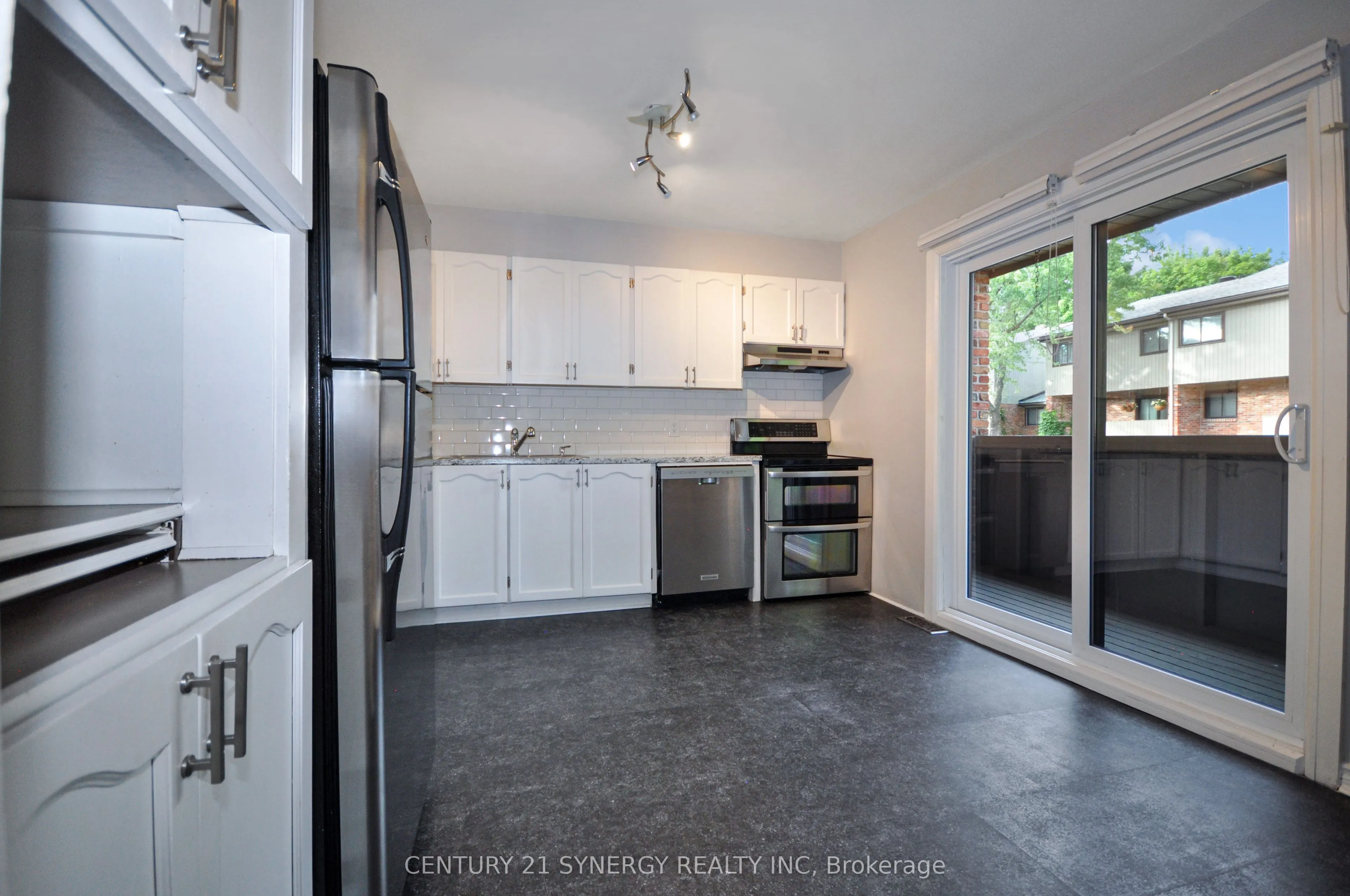 16-50 Greenbank Road, #16