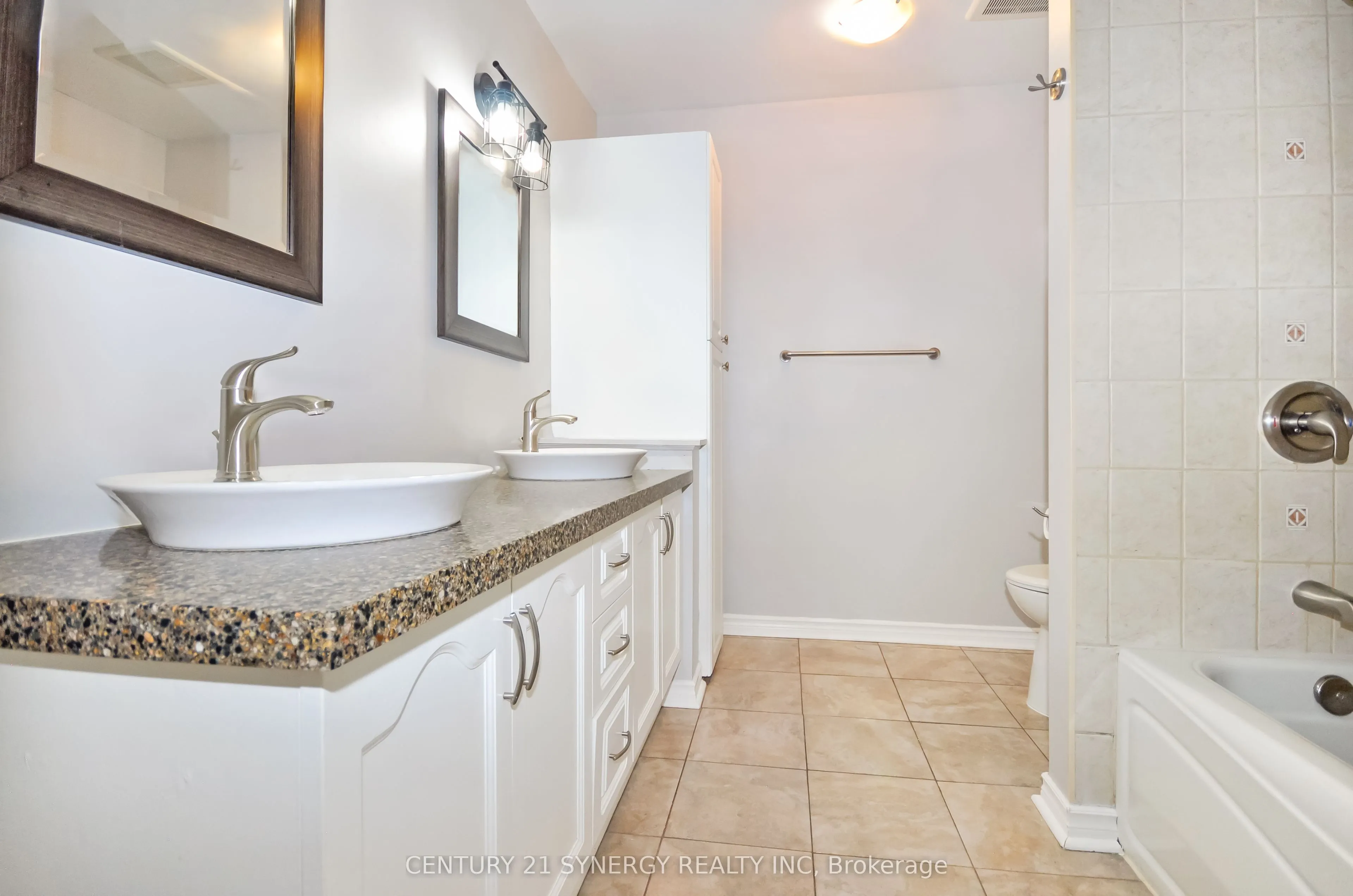 16-50 Greenbank Road, #16