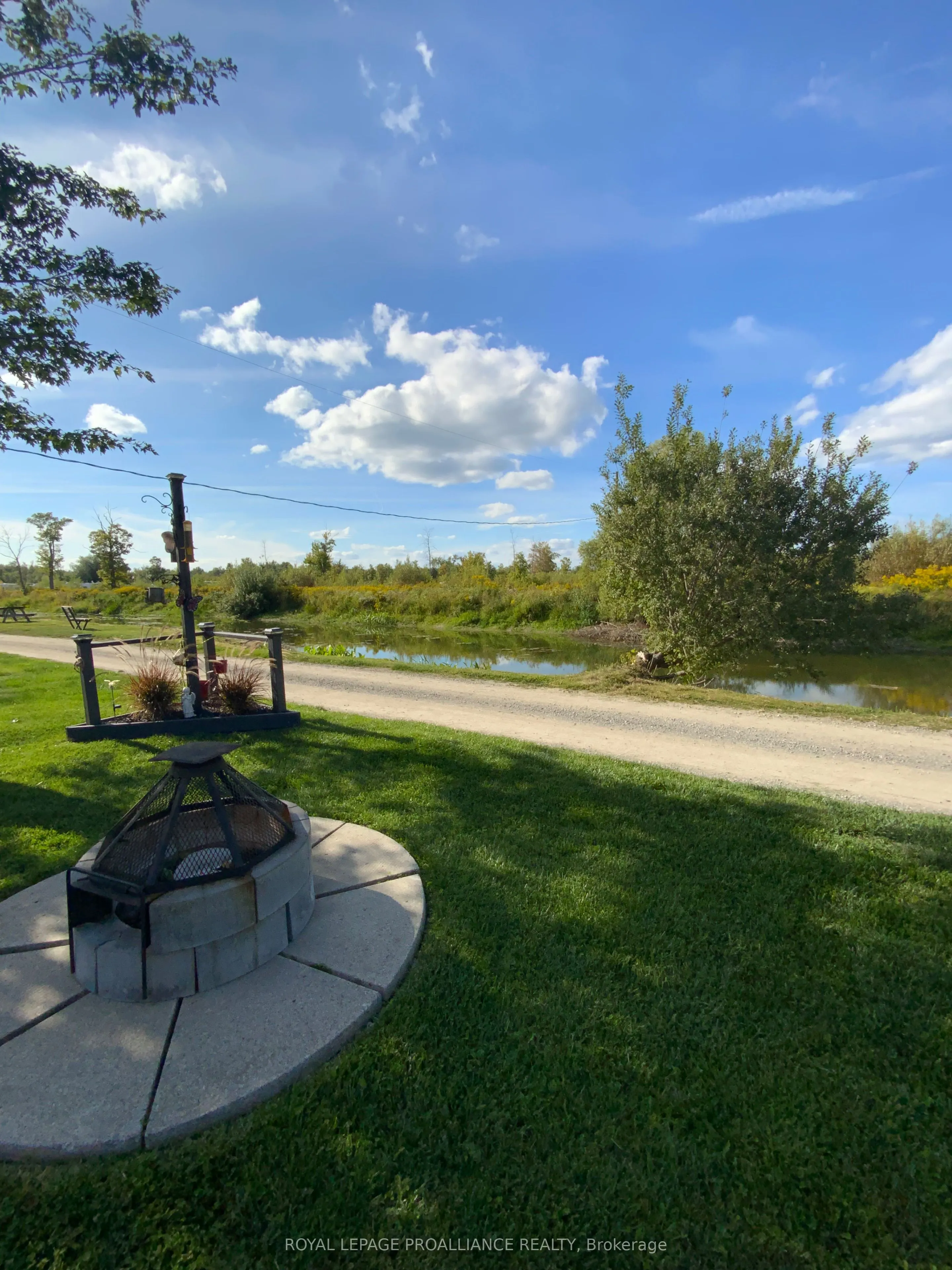 9 Island Park