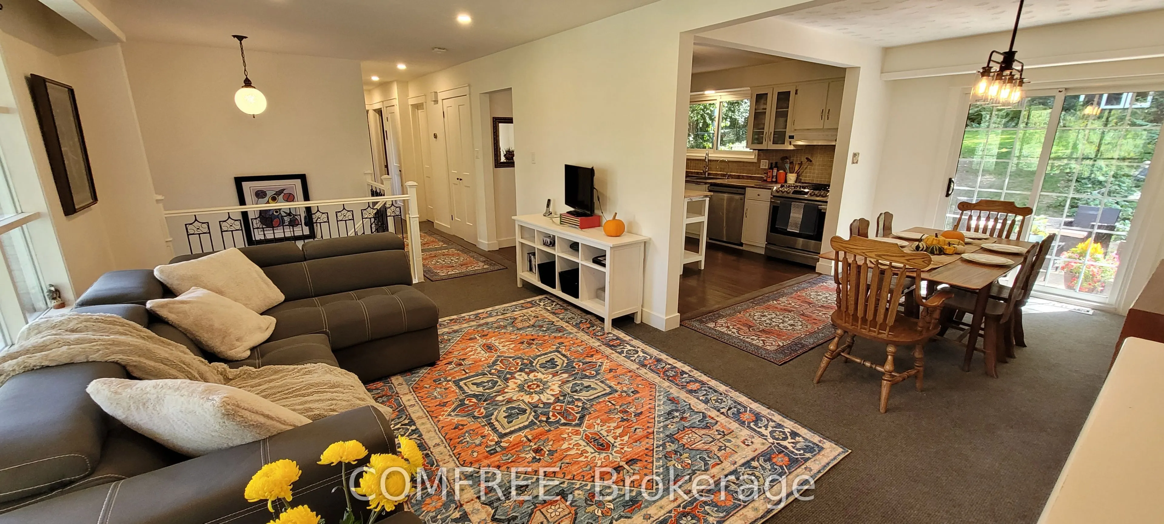 93 Water Street E